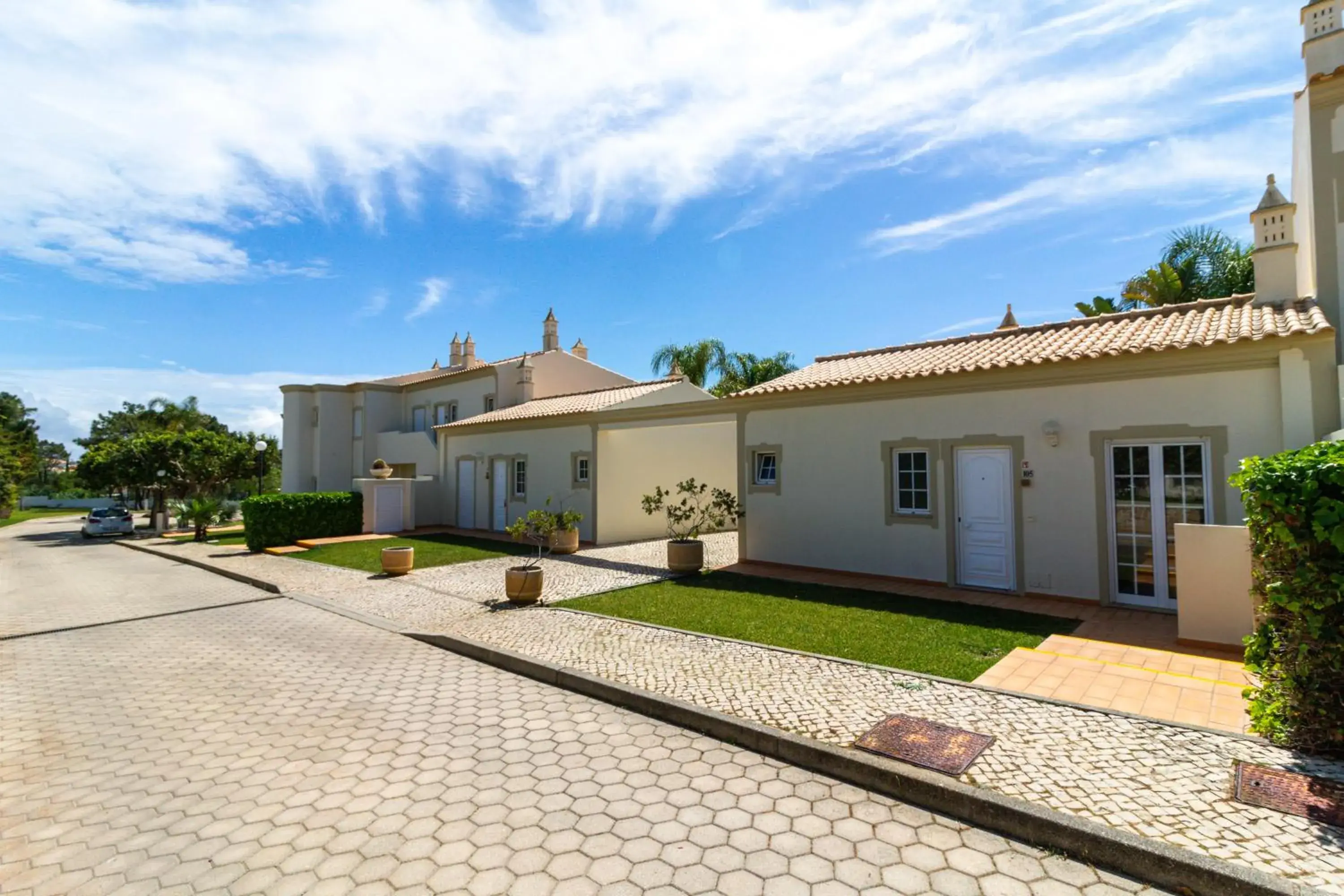 Property building in Vila do Castelo Property building in Vila do Castelo