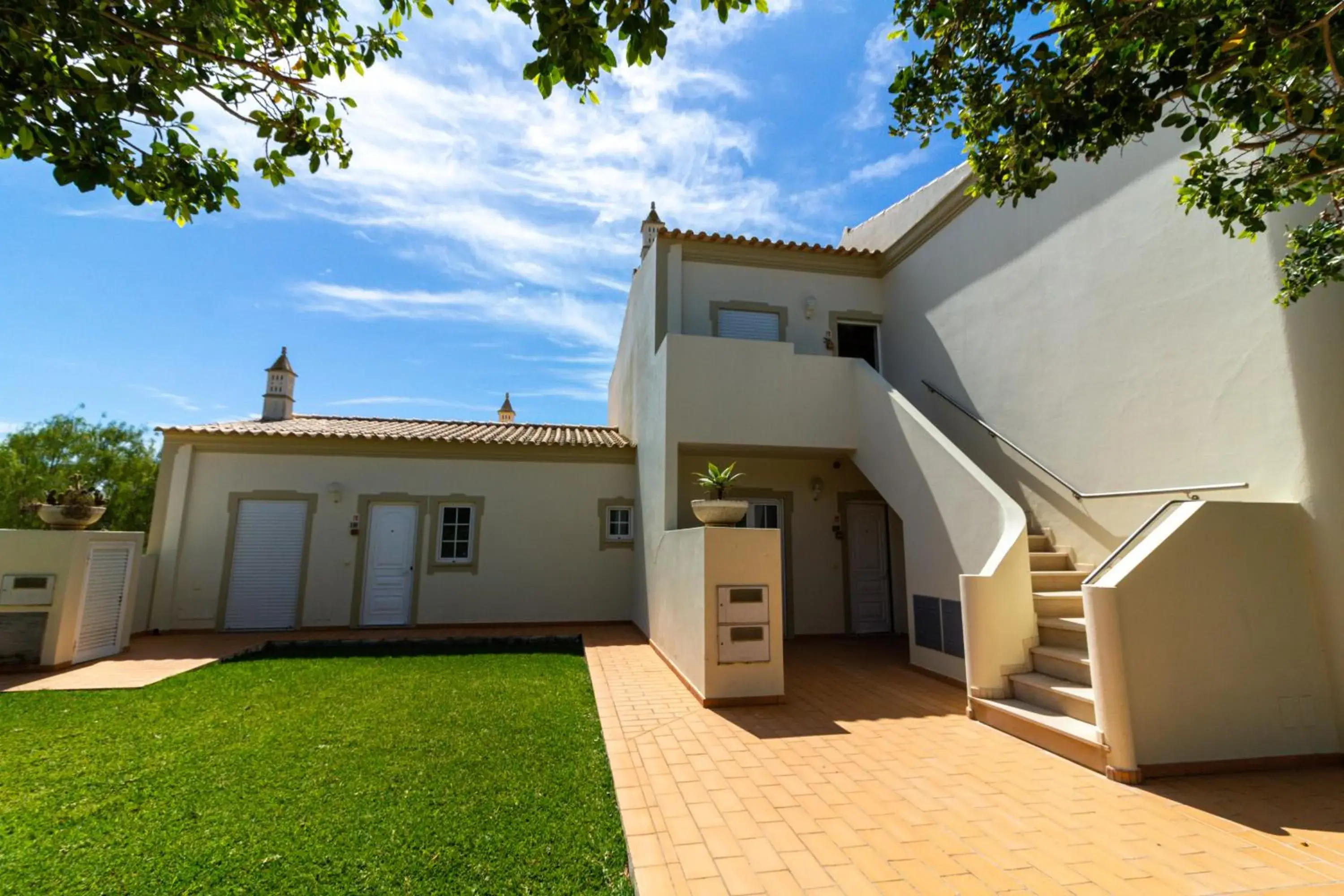 Property building in Vila do Castelo Property building in Vila do Castelo