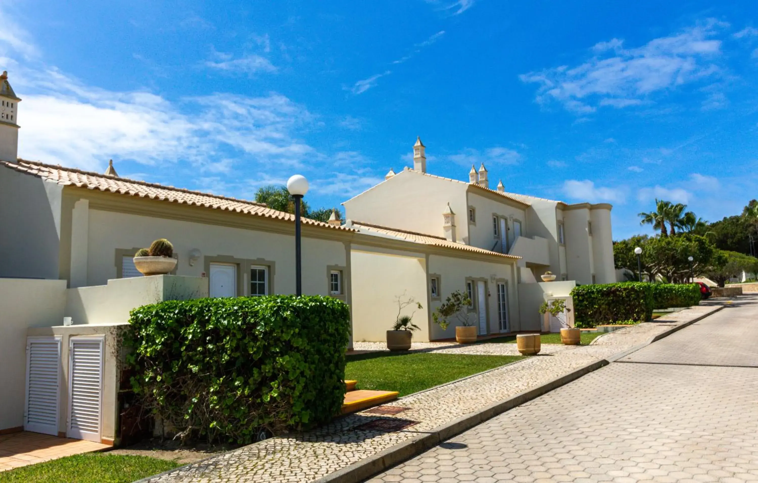 Property building in Vila do Castelo Property building in Vila do Castelo