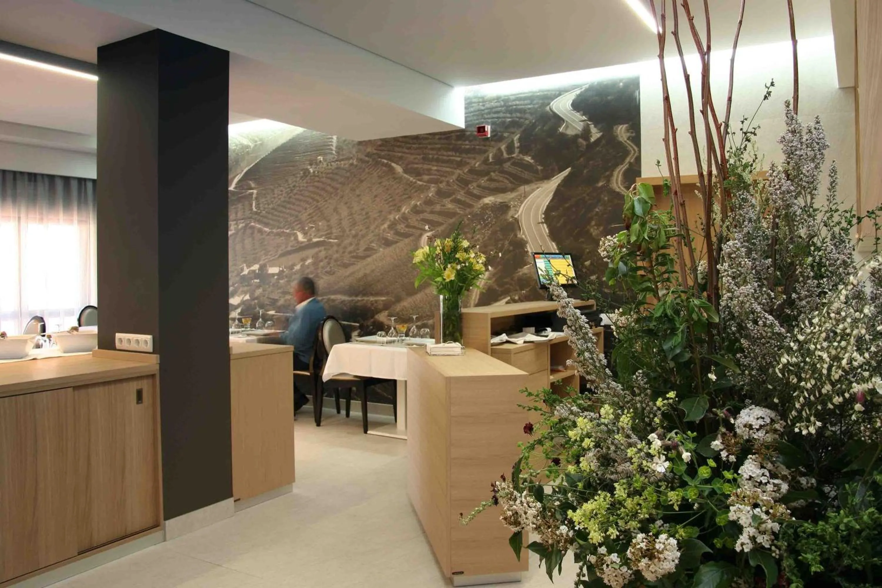 Restaurant/places to eat in Hotel Douro Inn