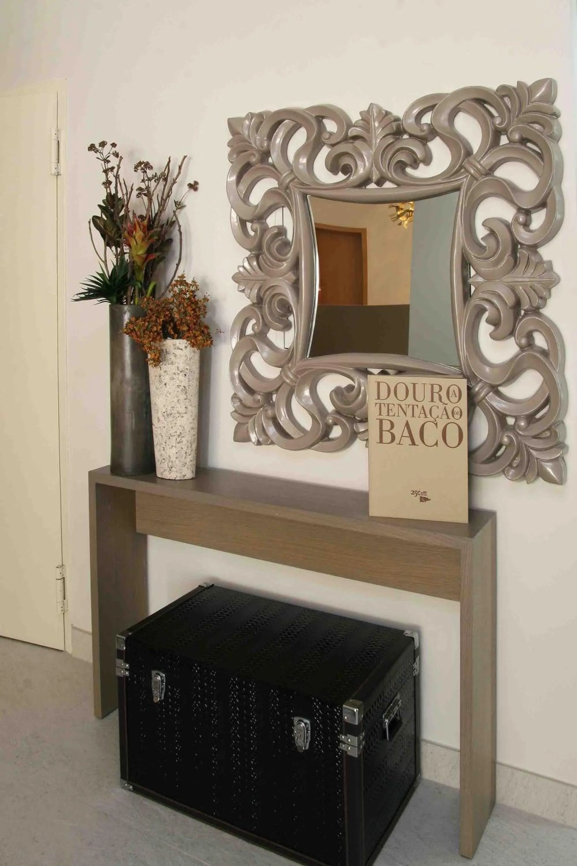 Decorative detail in Hotel Douro Inn