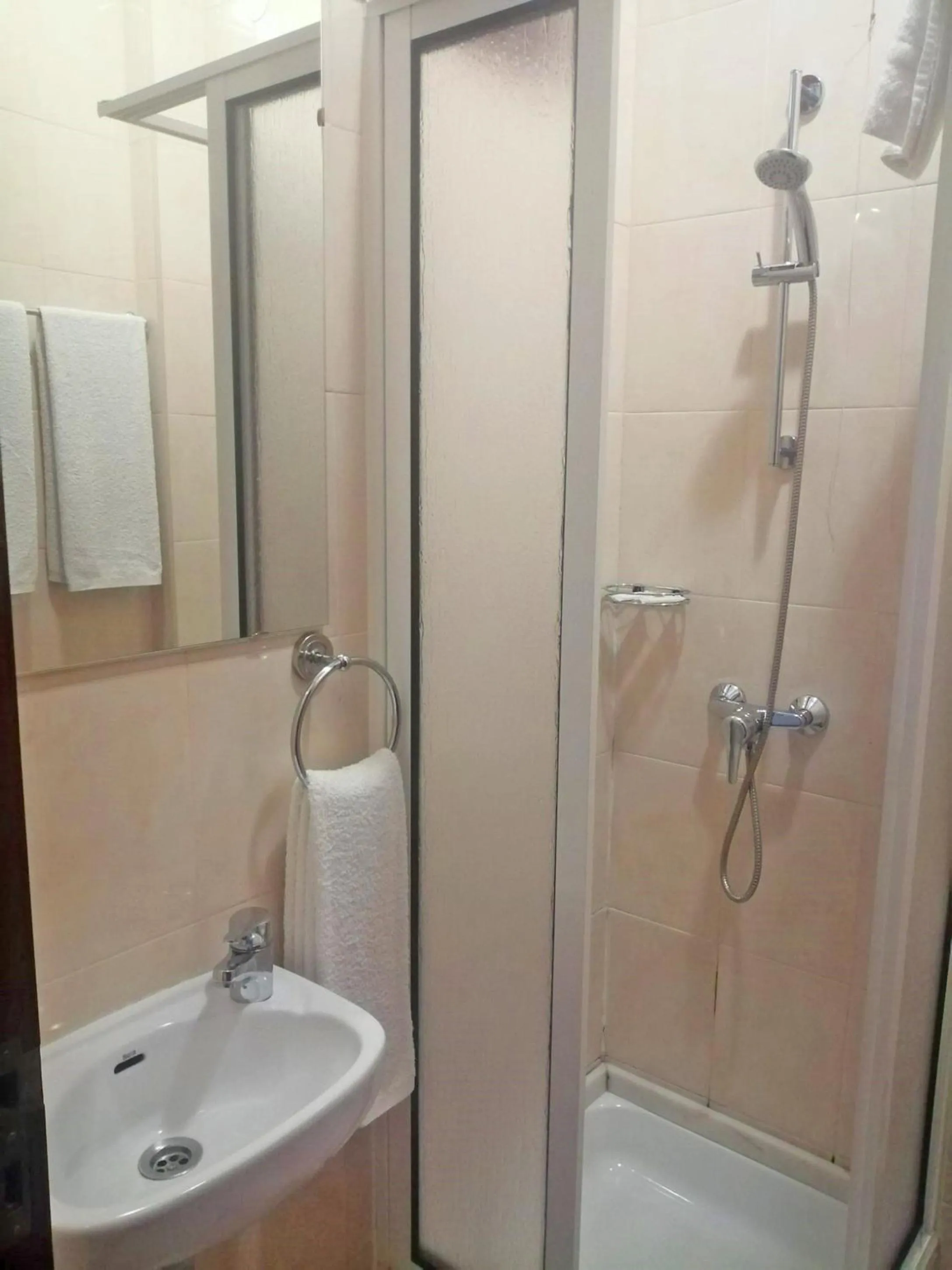 Toilet in Residencia Vale Formoso