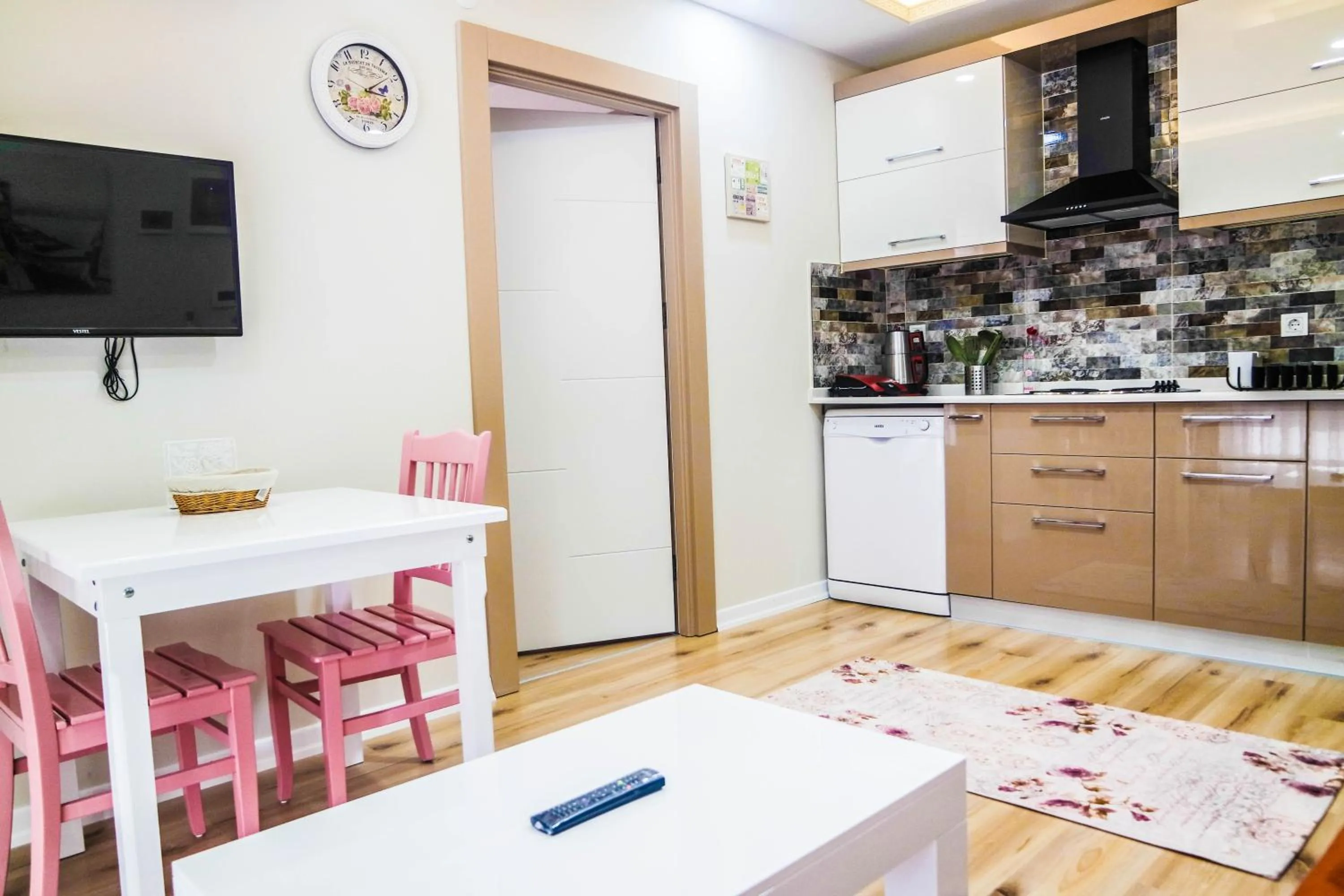 Kitchen or kitchenette in Ale Apartments Hotel