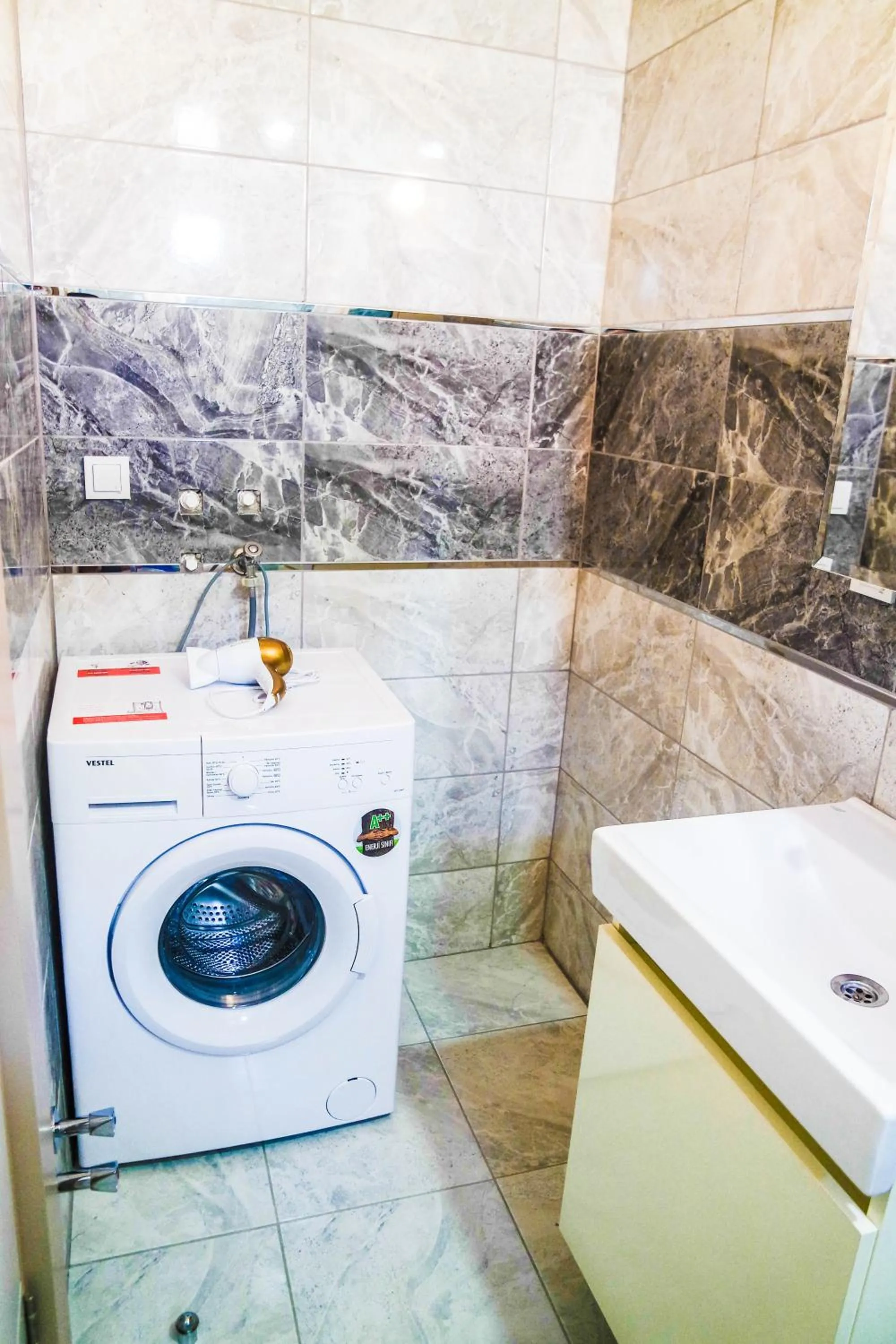 Bathroom in Ale Apartments Hotel