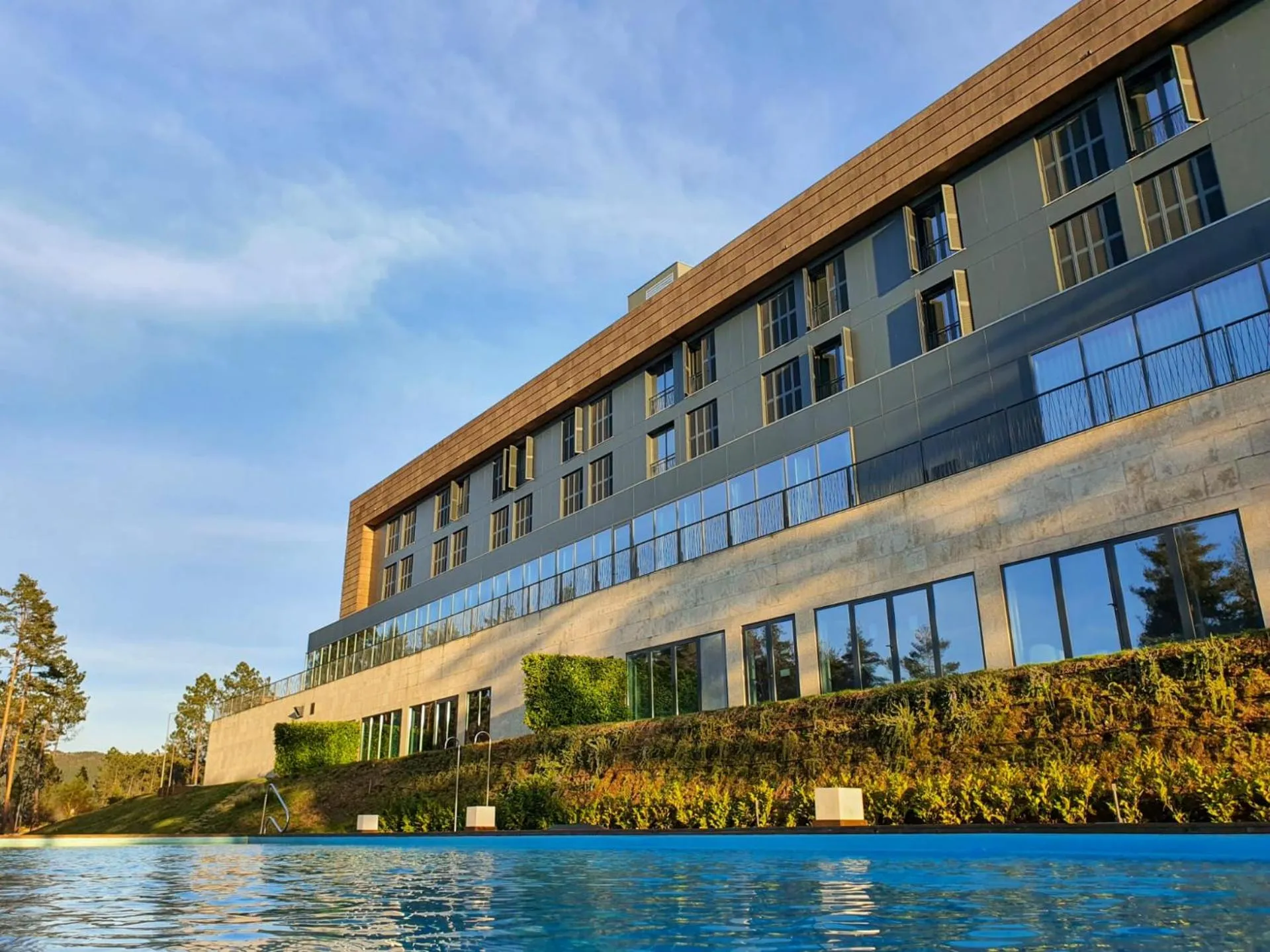 Swimming pool in Pena Park Hotel