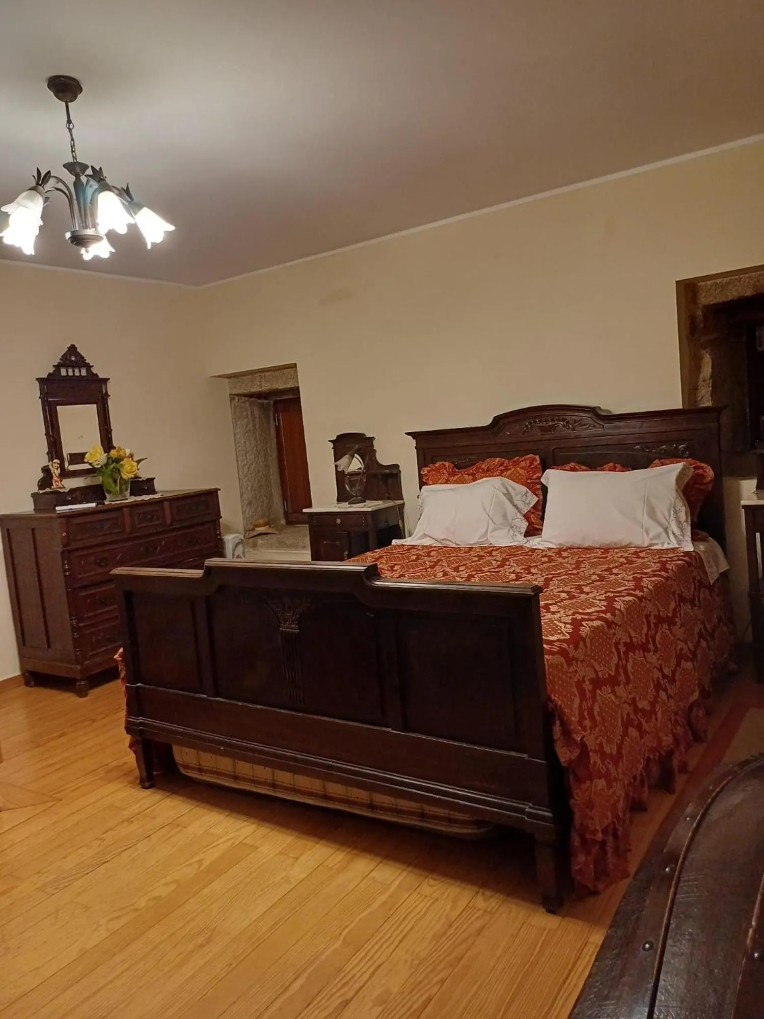Bedroom, Bed in Outros tempos Turismo de Aldeia