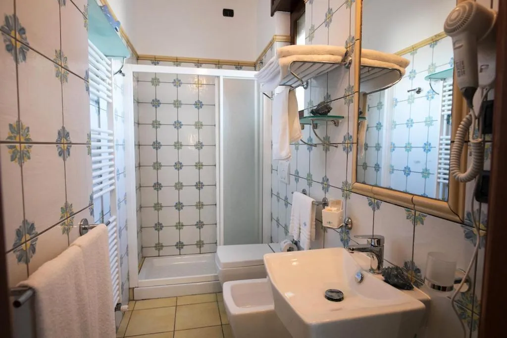 Bathroom in Gigli Hotel Salento