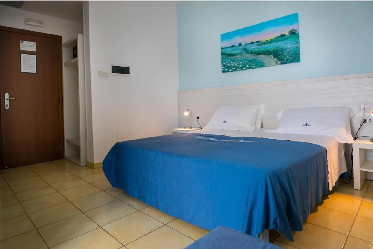 Photo of the whole room, Bed in Gigli Hotel Salento