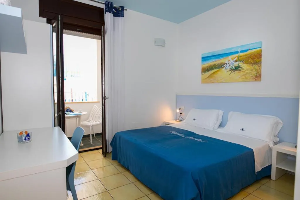 Photo of the whole room, Bed in Gigli Hotel Salento