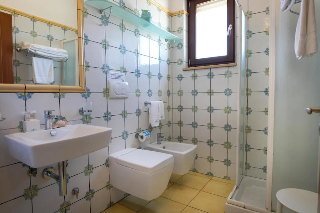 Bathroom in Gigli Hotel Salento