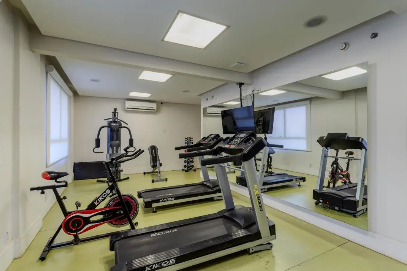 Fitness centre/facilities in Nacional Inn Palmas Fitness centre/facilities in Nacional Inn Palmas