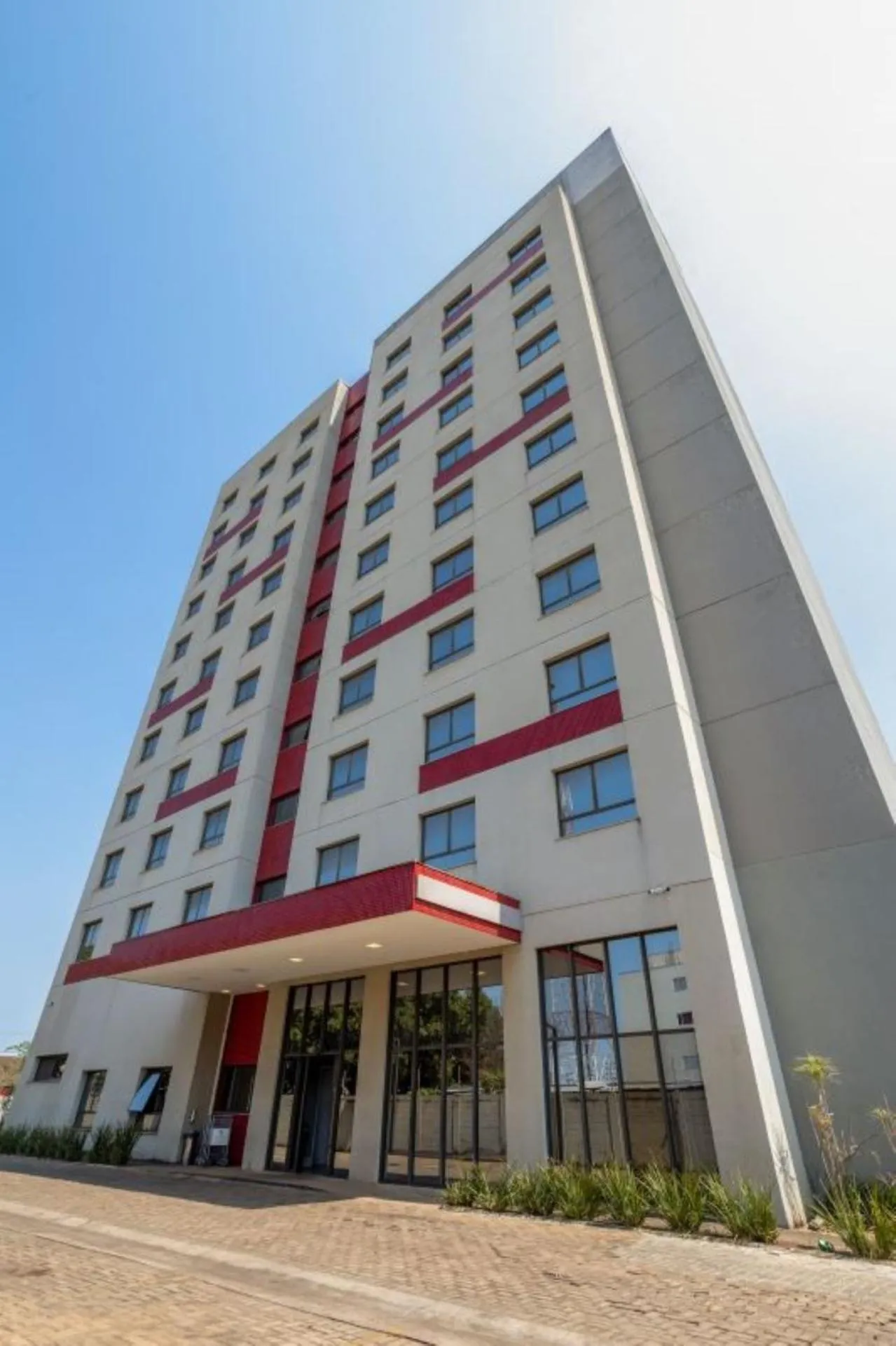 Property building in Nacional Inn Palmas