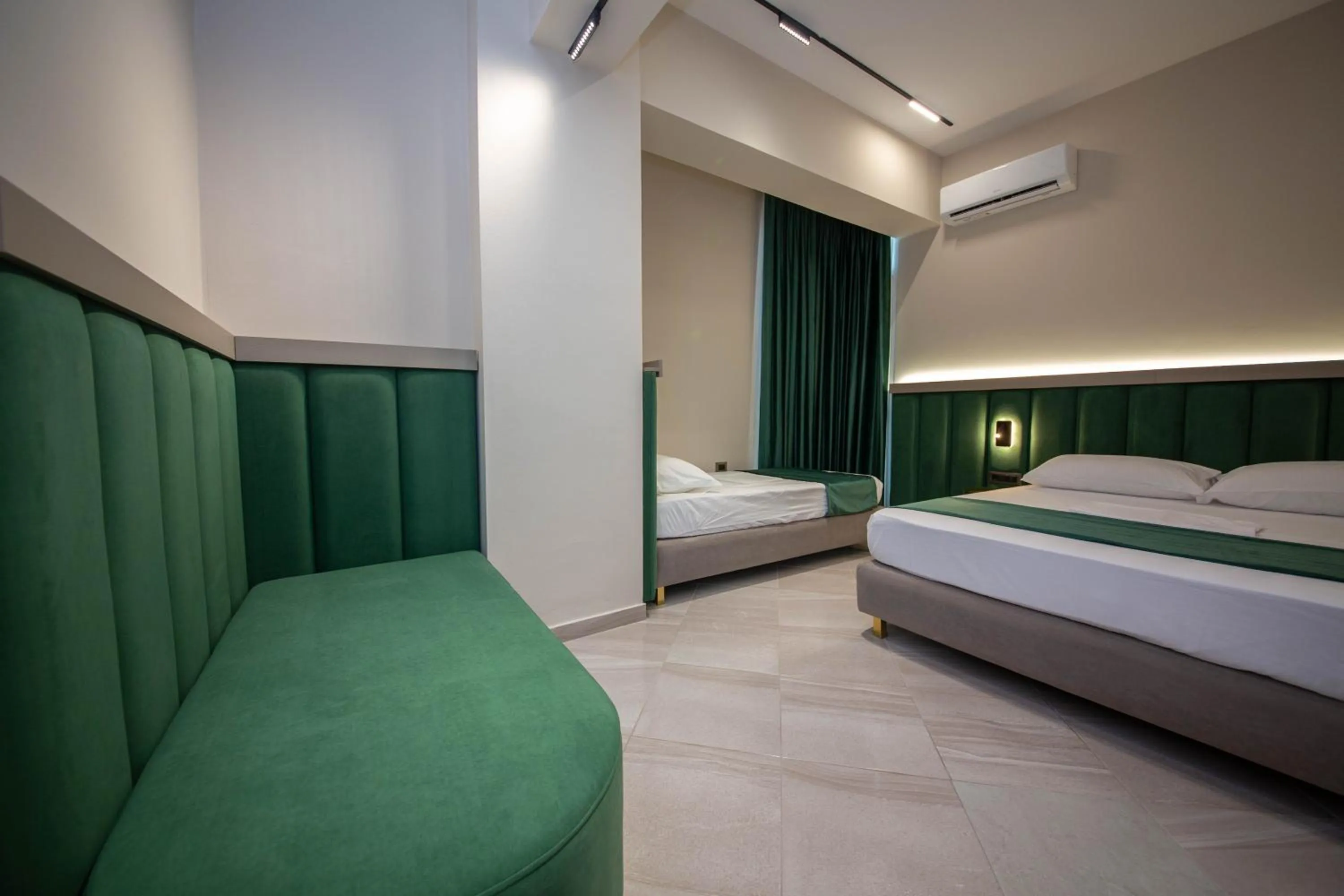 Bedroom in Hotel Royal