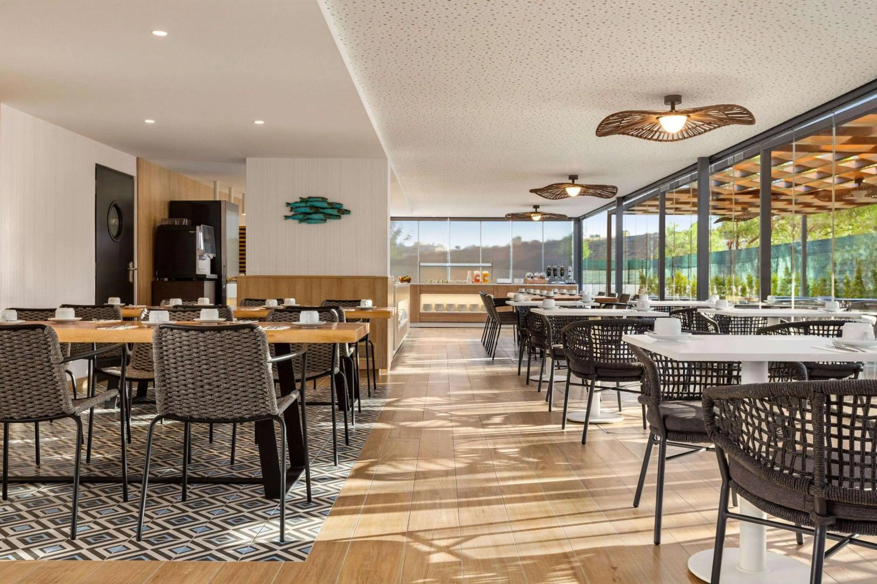 Restaurant/places to eat in Wyndham Residences Alvor Beach