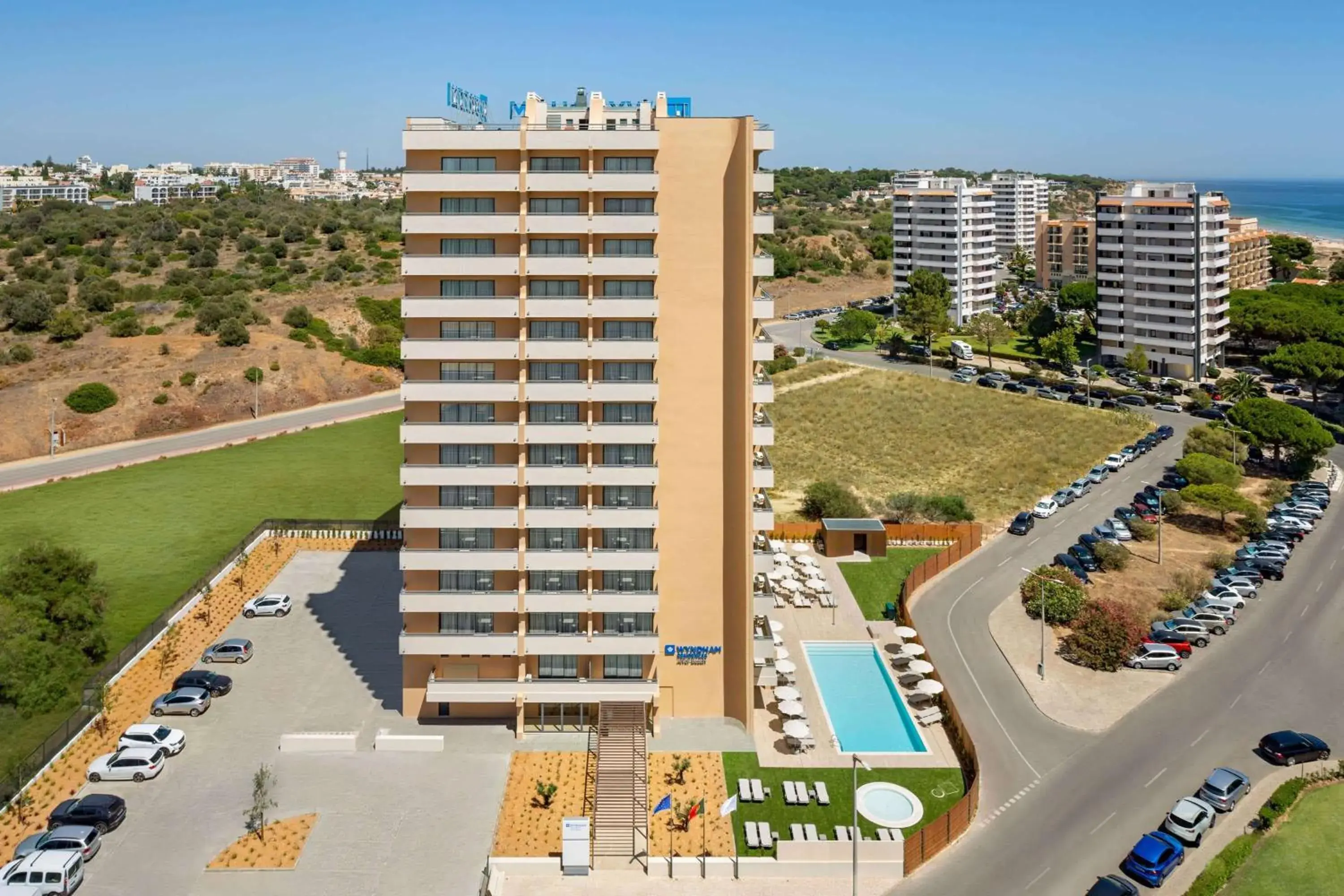 Property building in Wyndham Residences Alvor Beach Property building in Wyndham Residences Alvor Beach