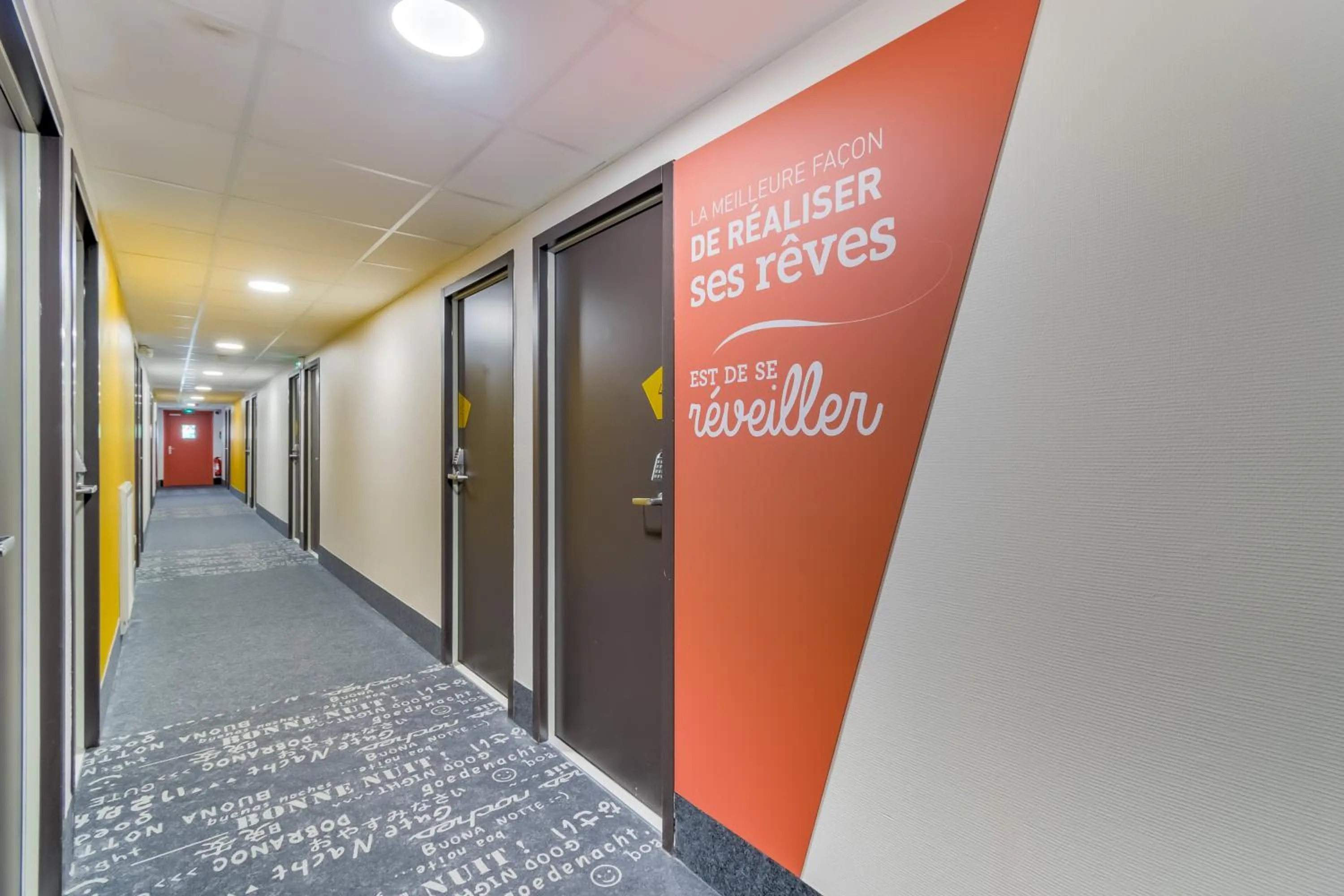 Area and facilities in B&B HOTEL Marseille La Valentine