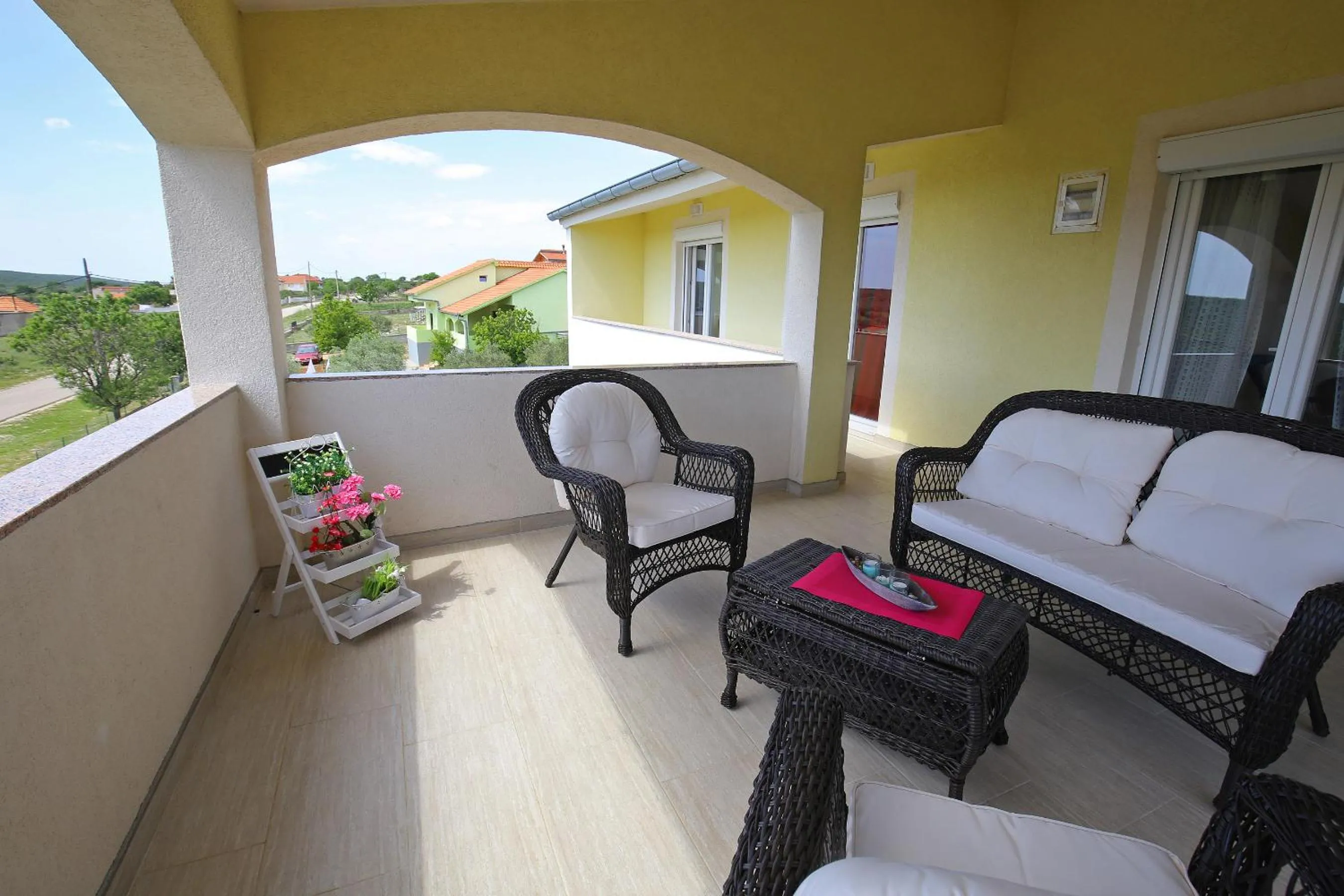 Balcony/Terrace in Gale Vila