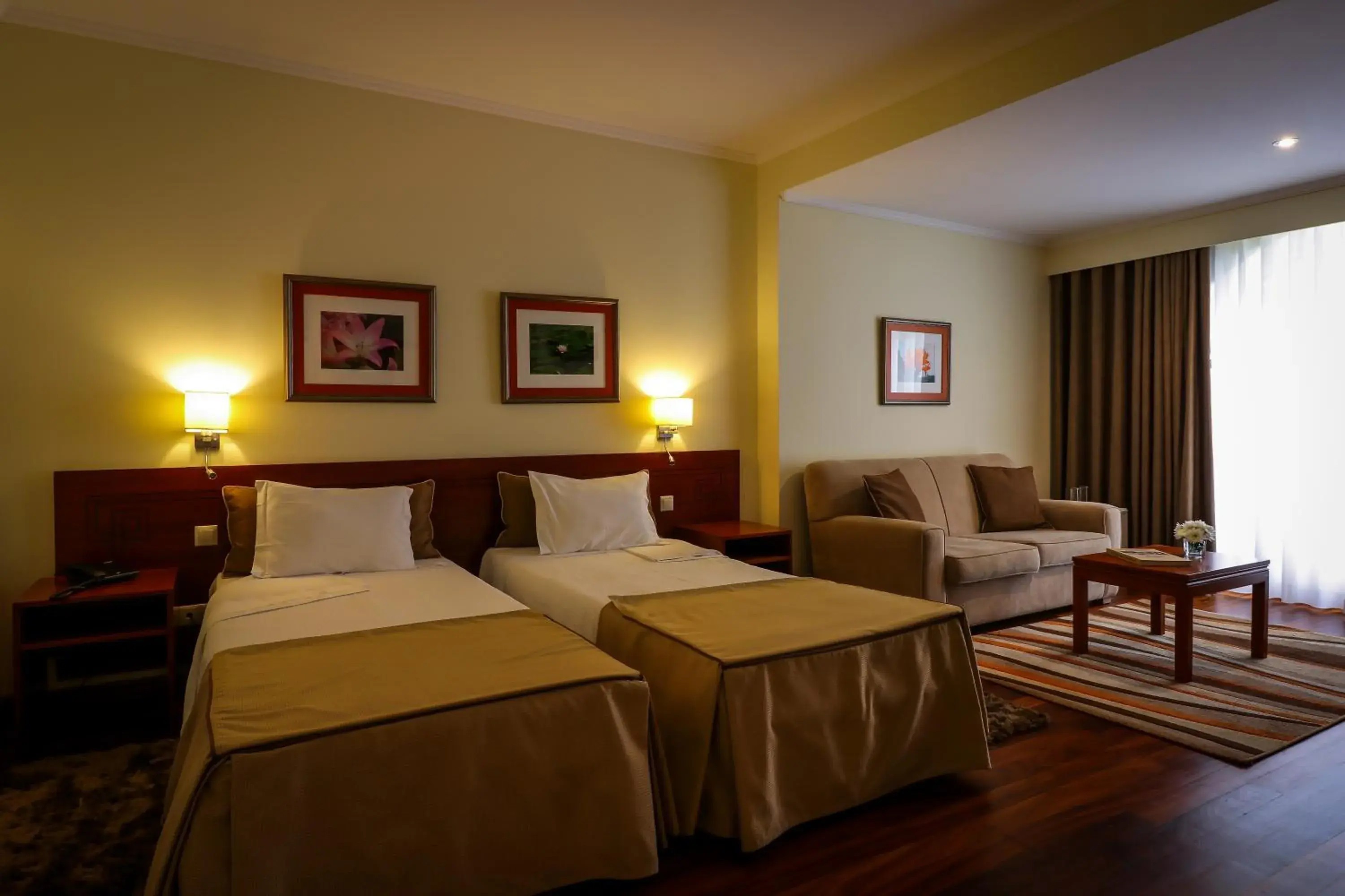 Bedroom, Bed in Hotel Camoes Bedroom, Bed in Hotel Camoes