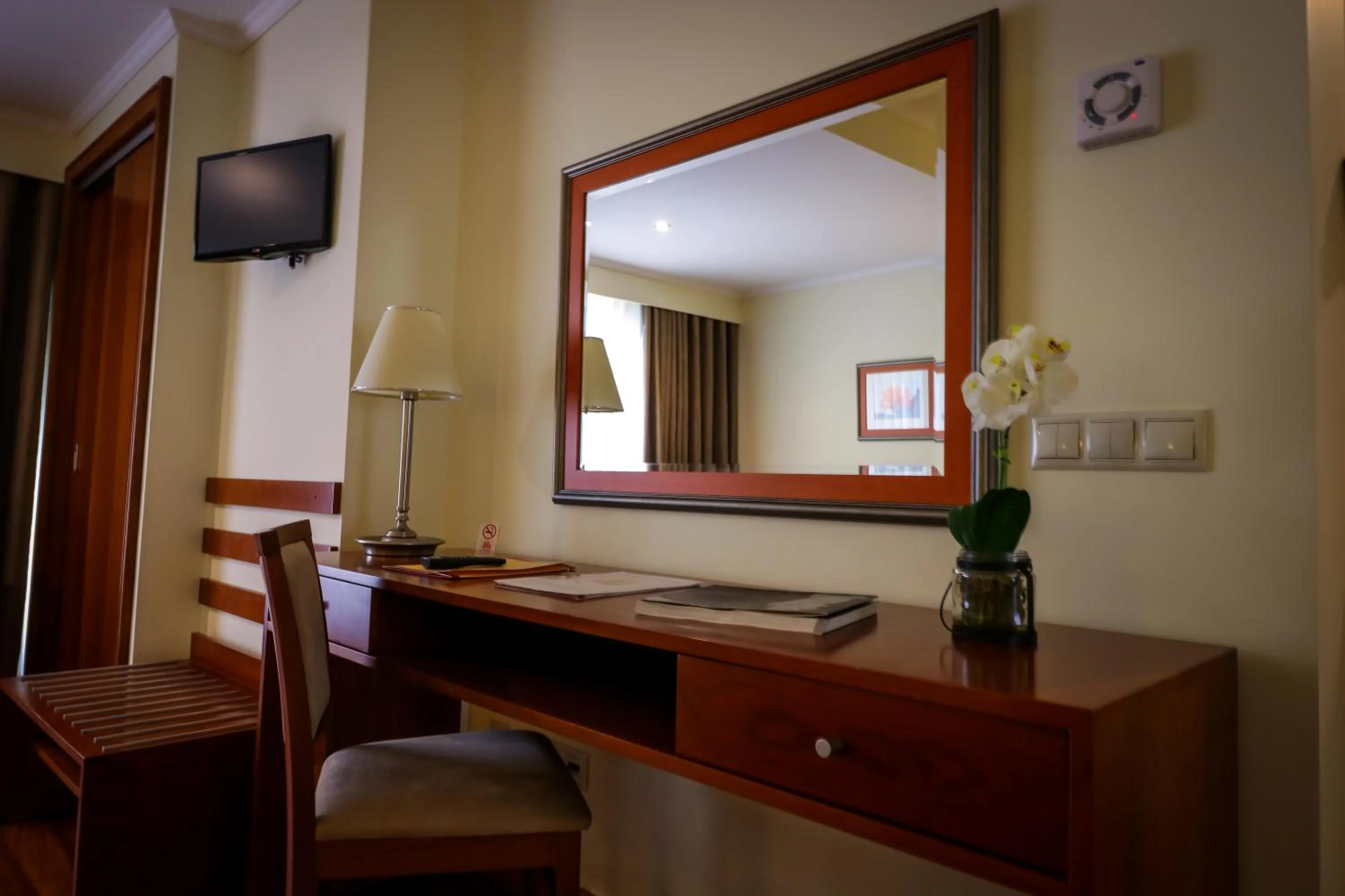 Decorative detail in Hotel Camoes