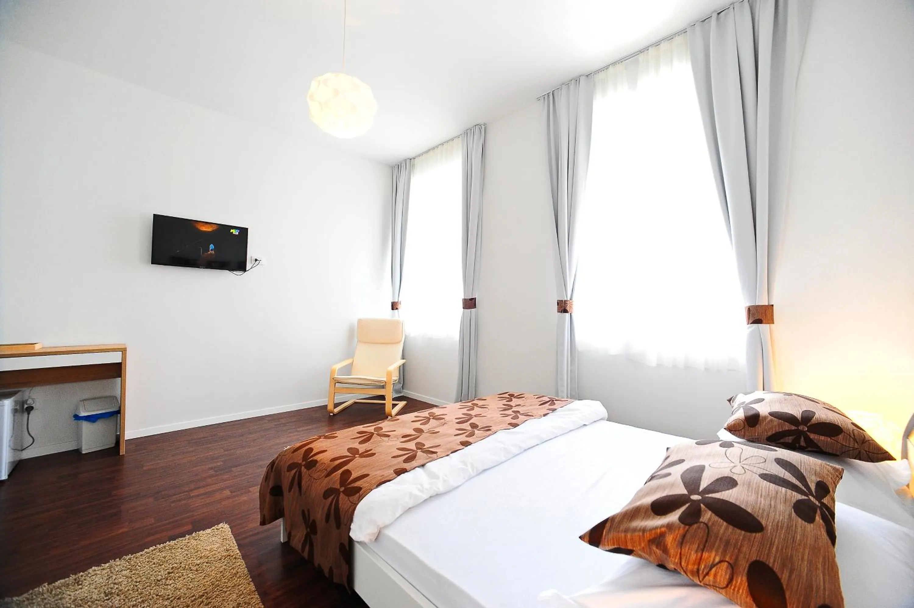 Bedroom, Bed in Valenti rooms
