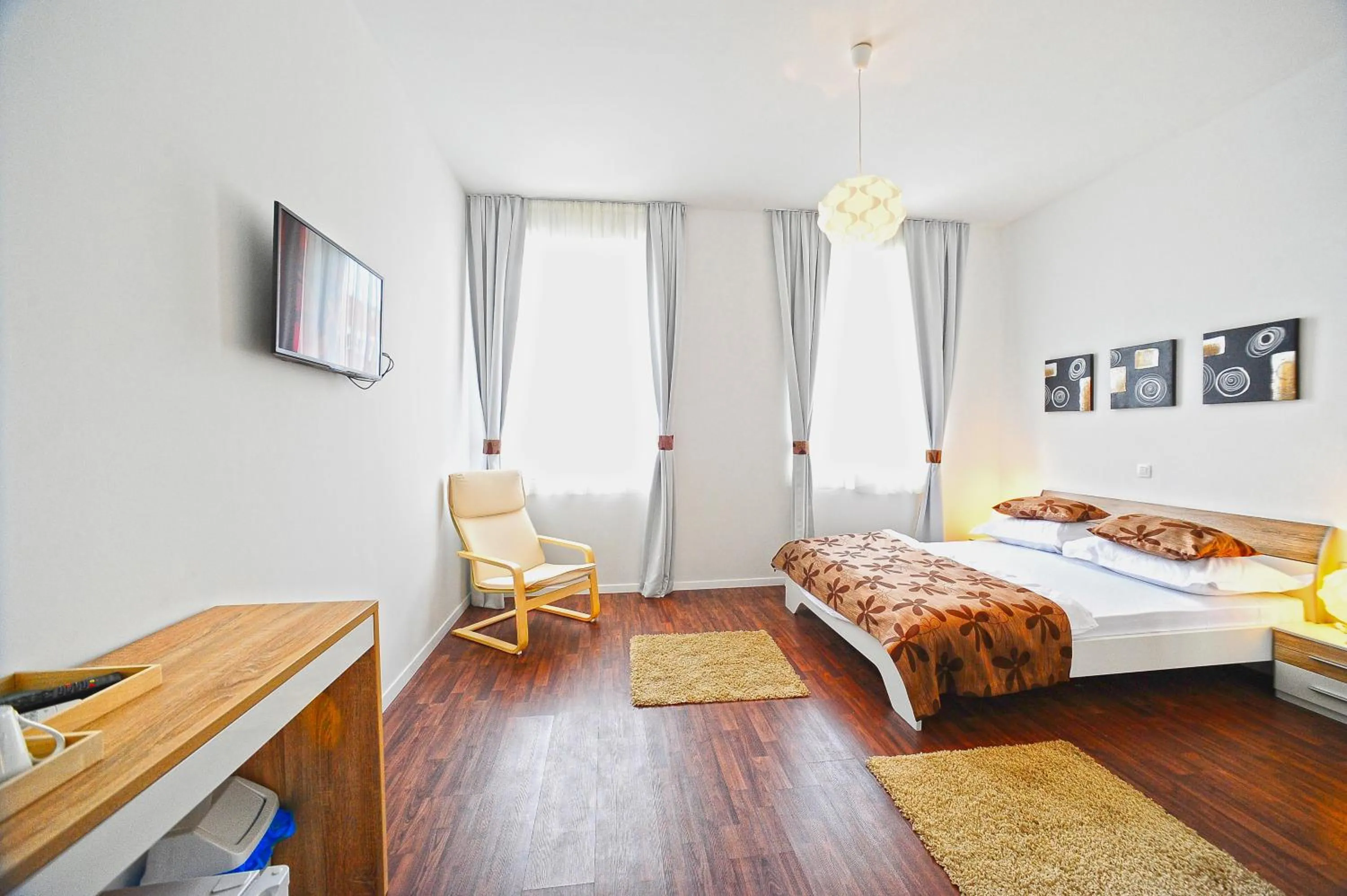 Bedroom, Bed in Valenti rooms