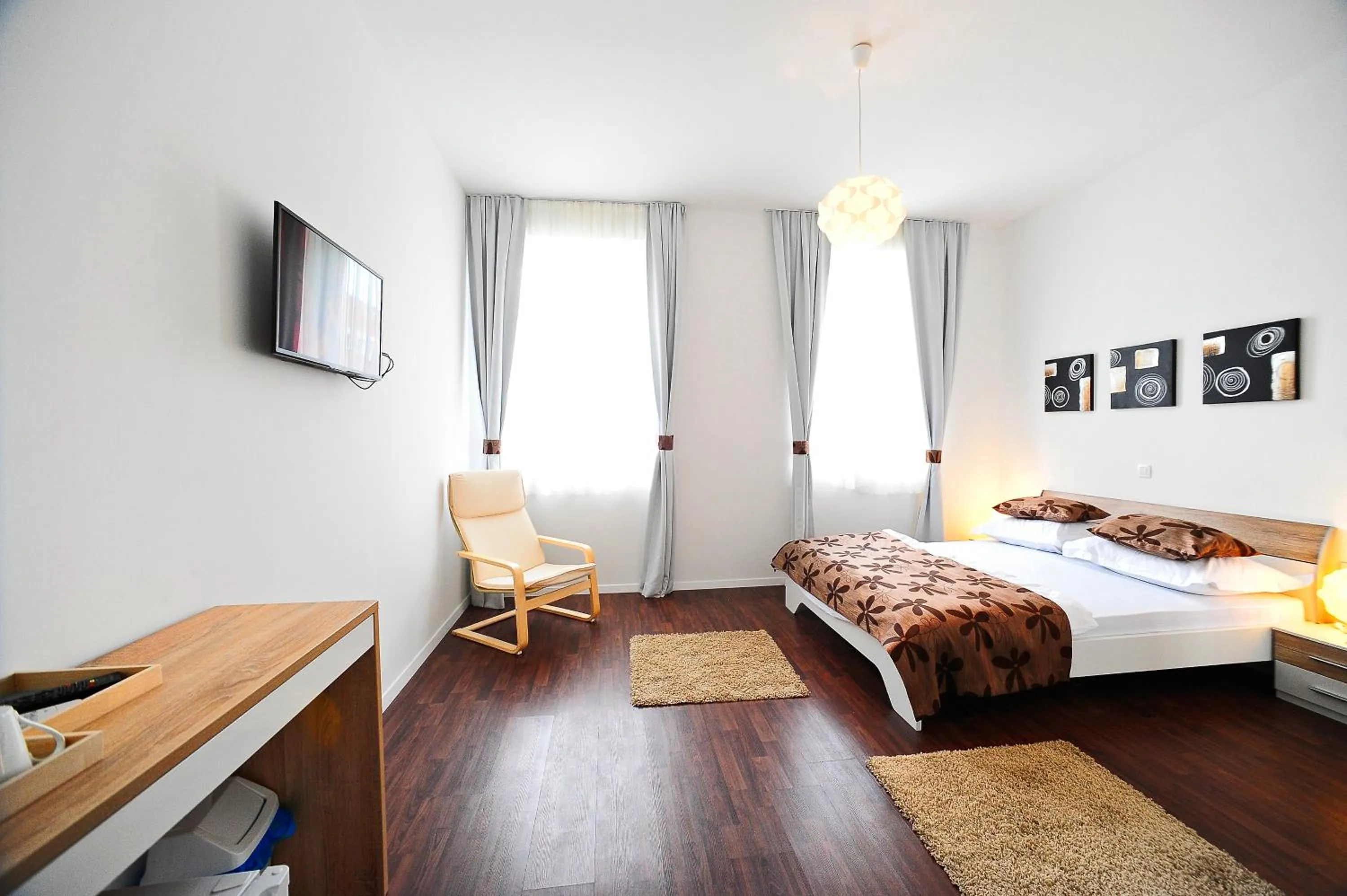 Bedroom, Bed in Valenti rooms