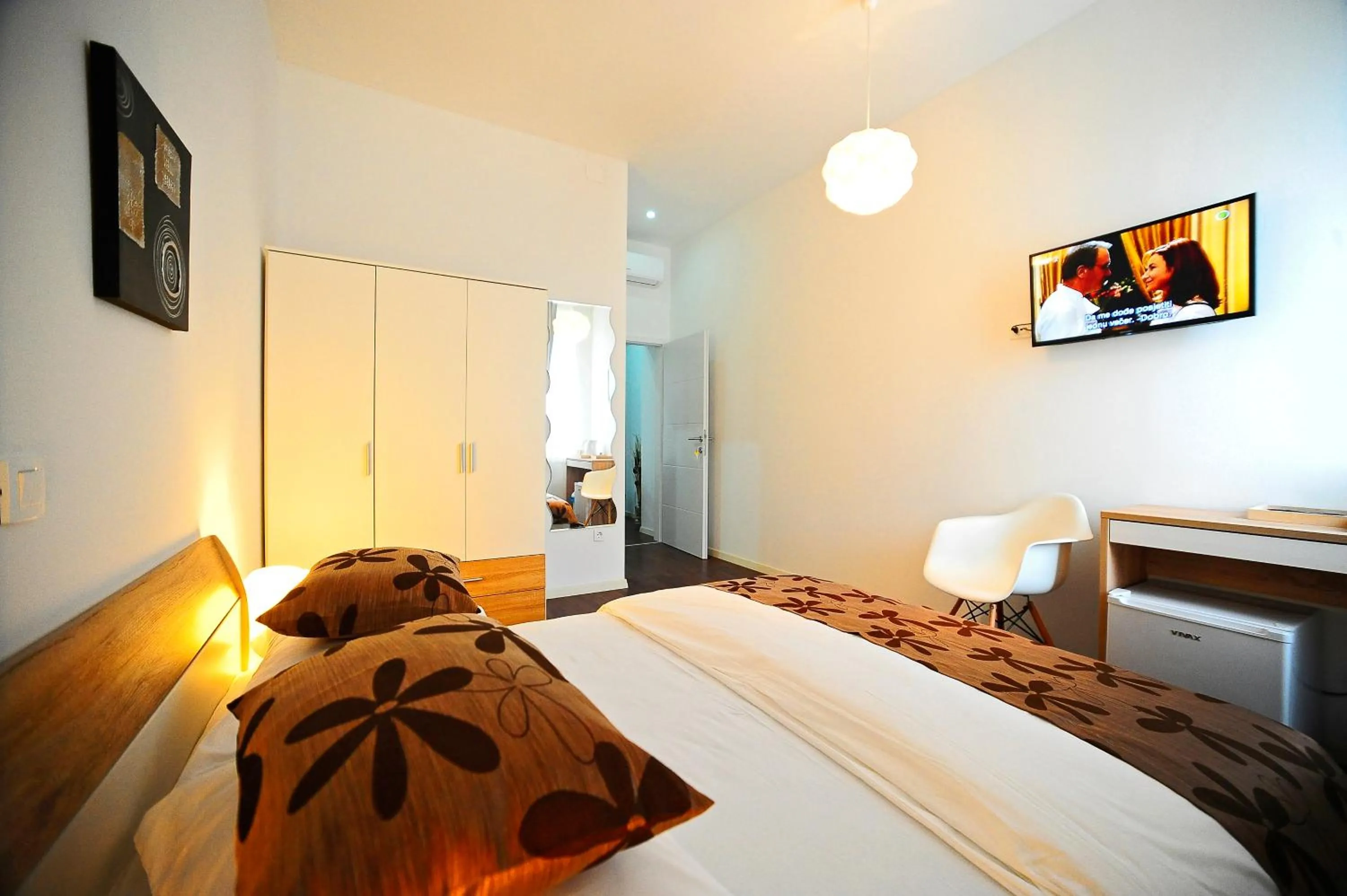 Bedroom, Bed in Valenti rooms