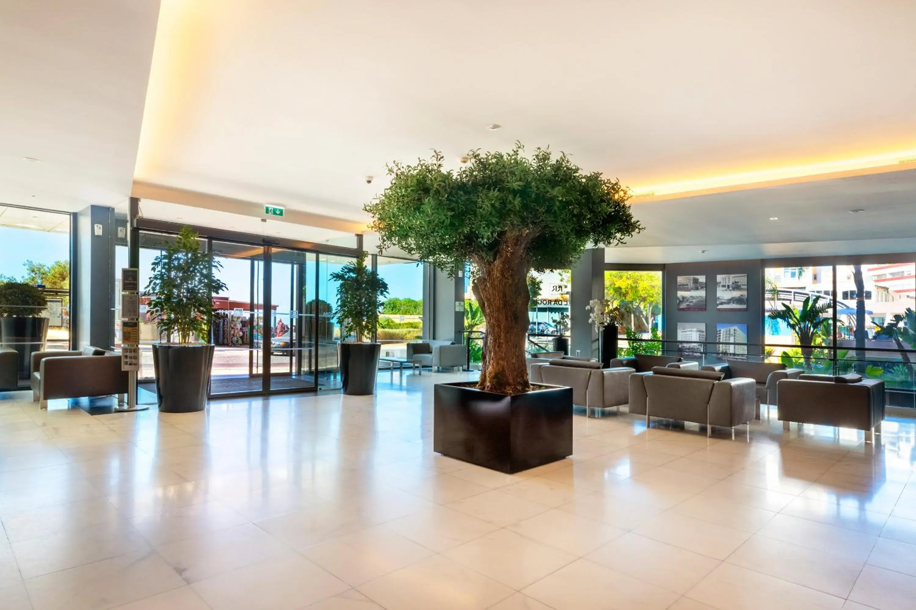 Lobby or reception in RR Hotel da Rocha Lobby or reception in RR Hotel da Rocha