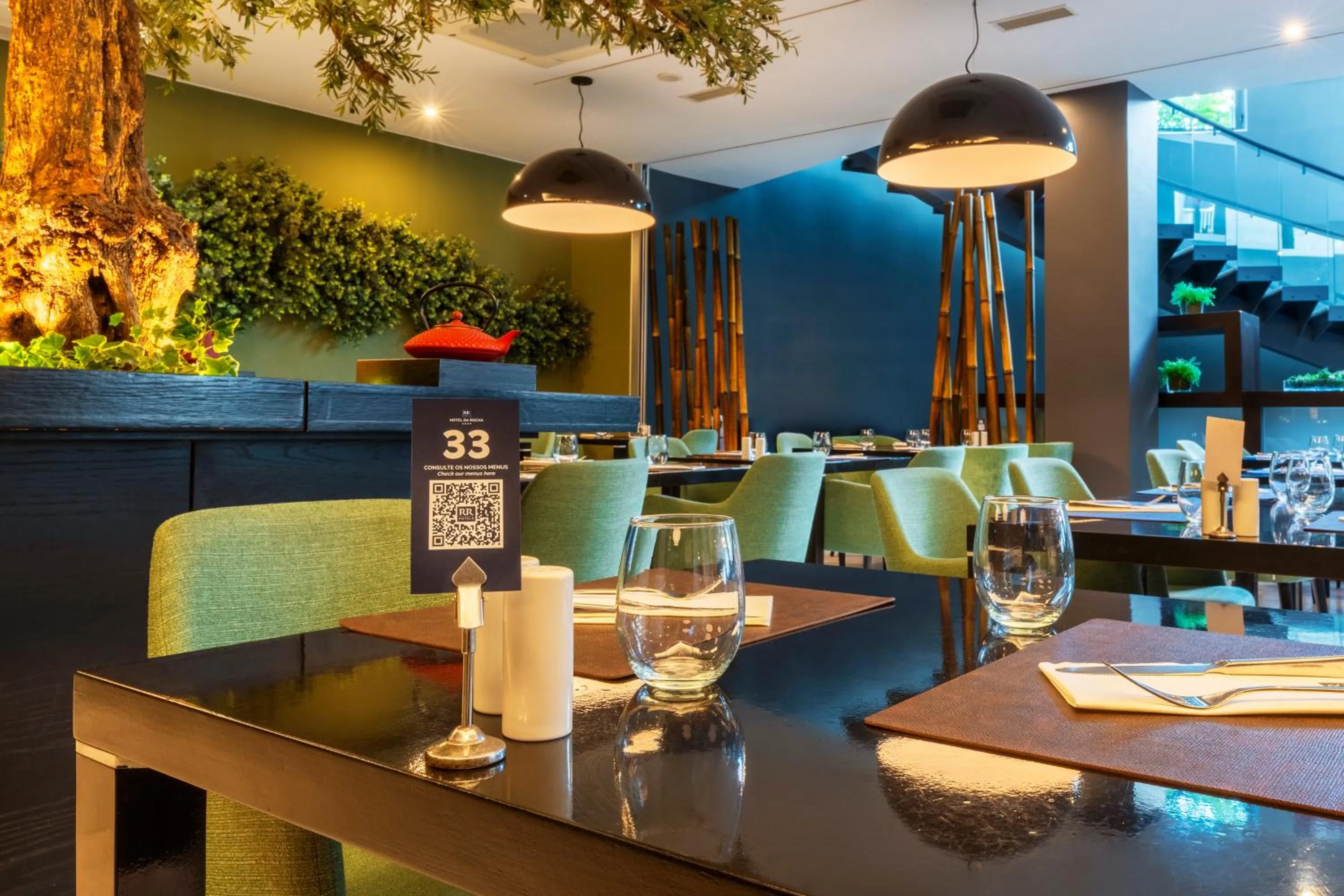 Restaurant/places to eat in RR Hotel da Rocha