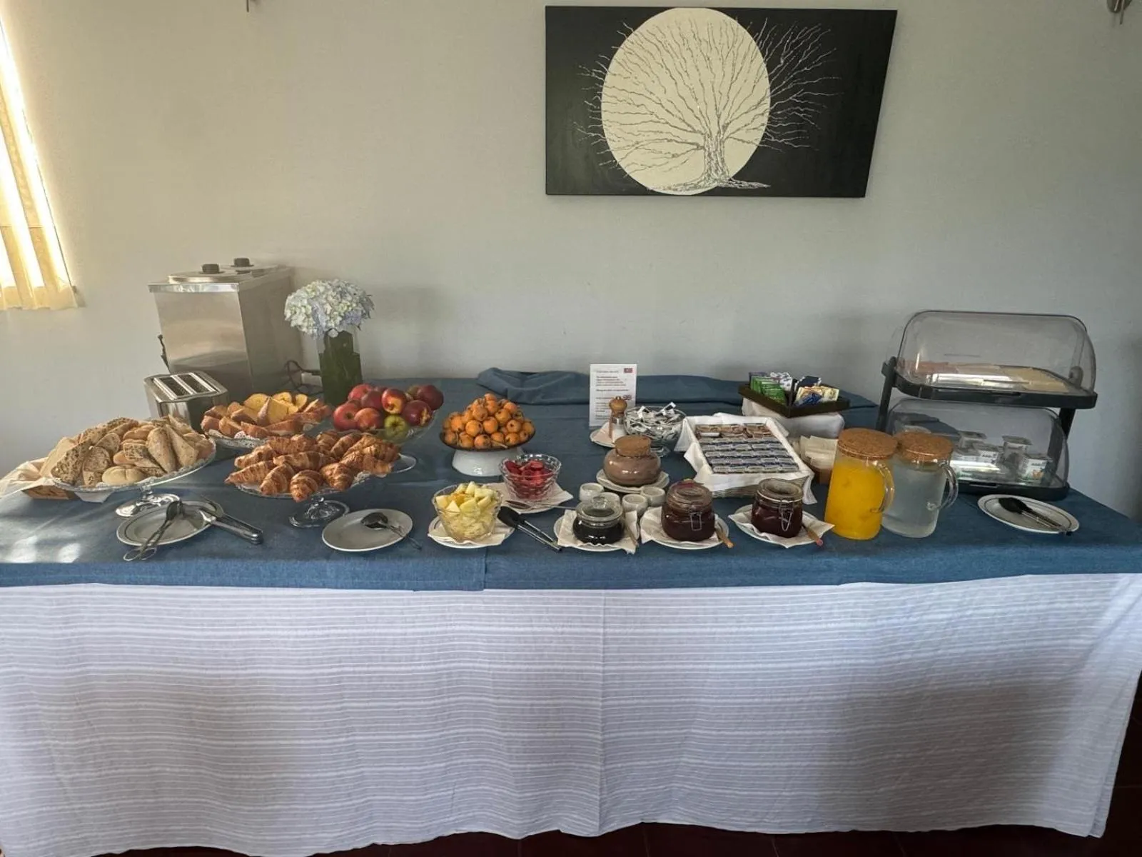 Breakfast in Hotel Eco Salvador