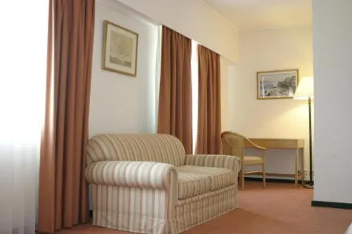 Seating area in Hotel Douro