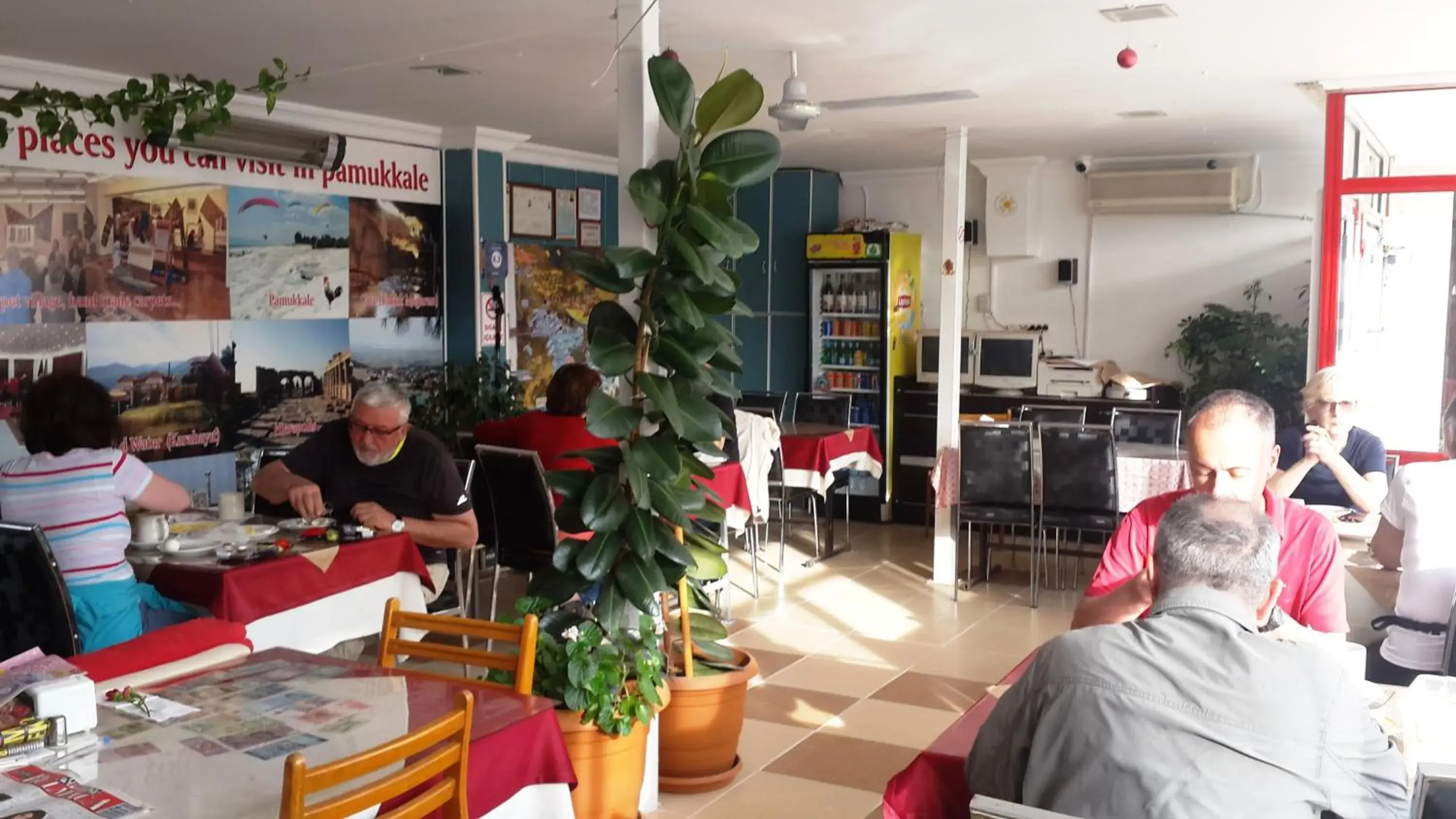 Restaurant/places to eat in Aspawa Hotel Restaurant/places to eat in Aspawa Hotel