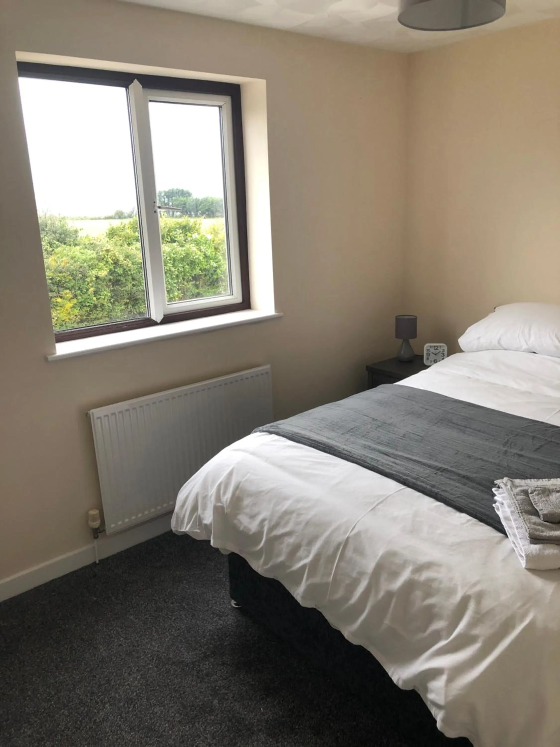 Bedroom in Highgate Inn Hotel