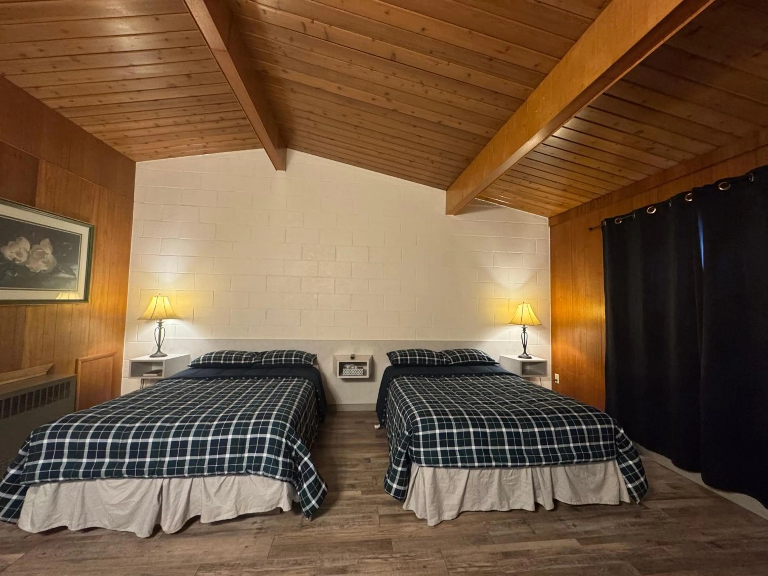Standard Double Room in Ace Crown Motel