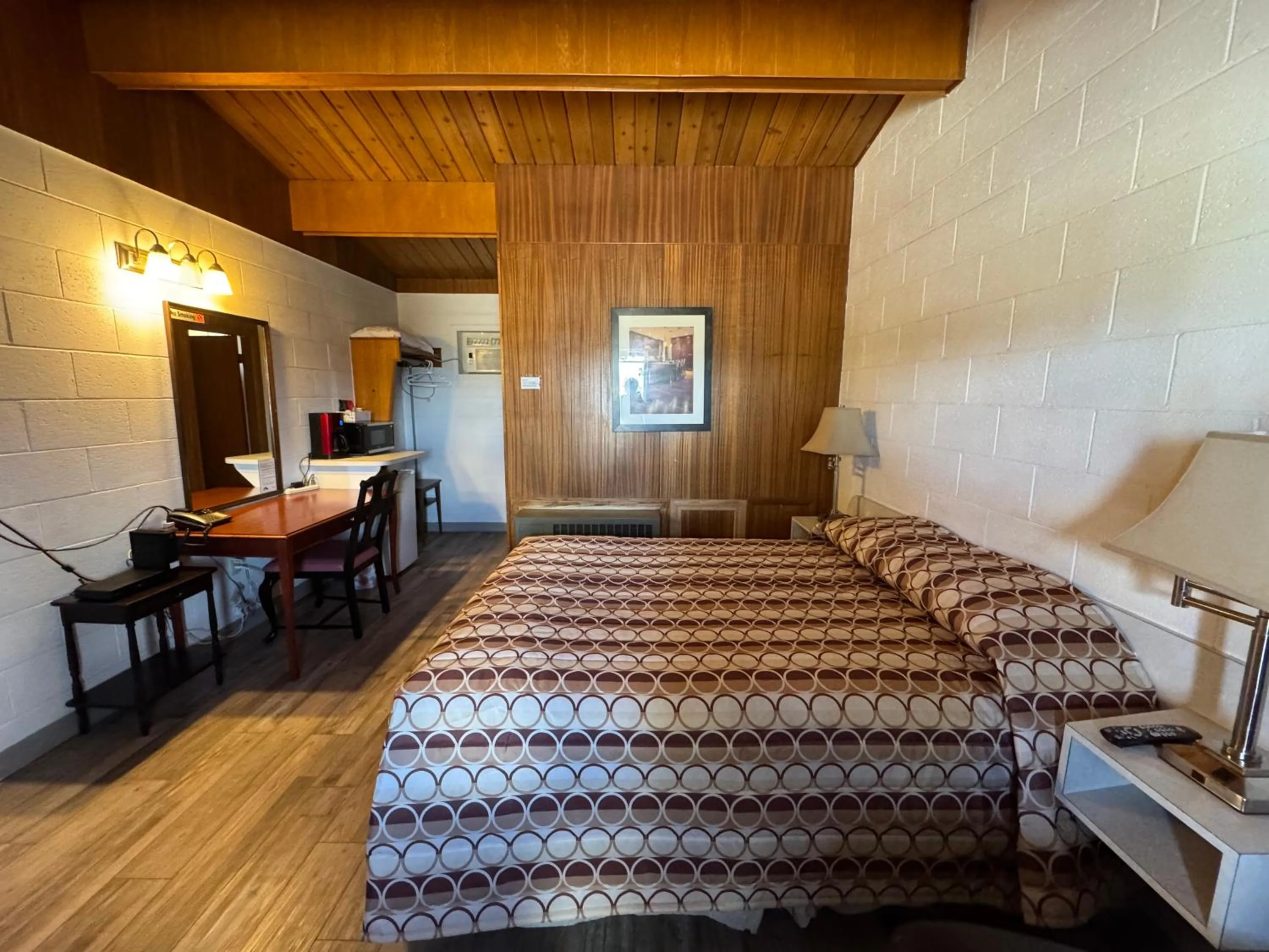 Ace Crown Motel