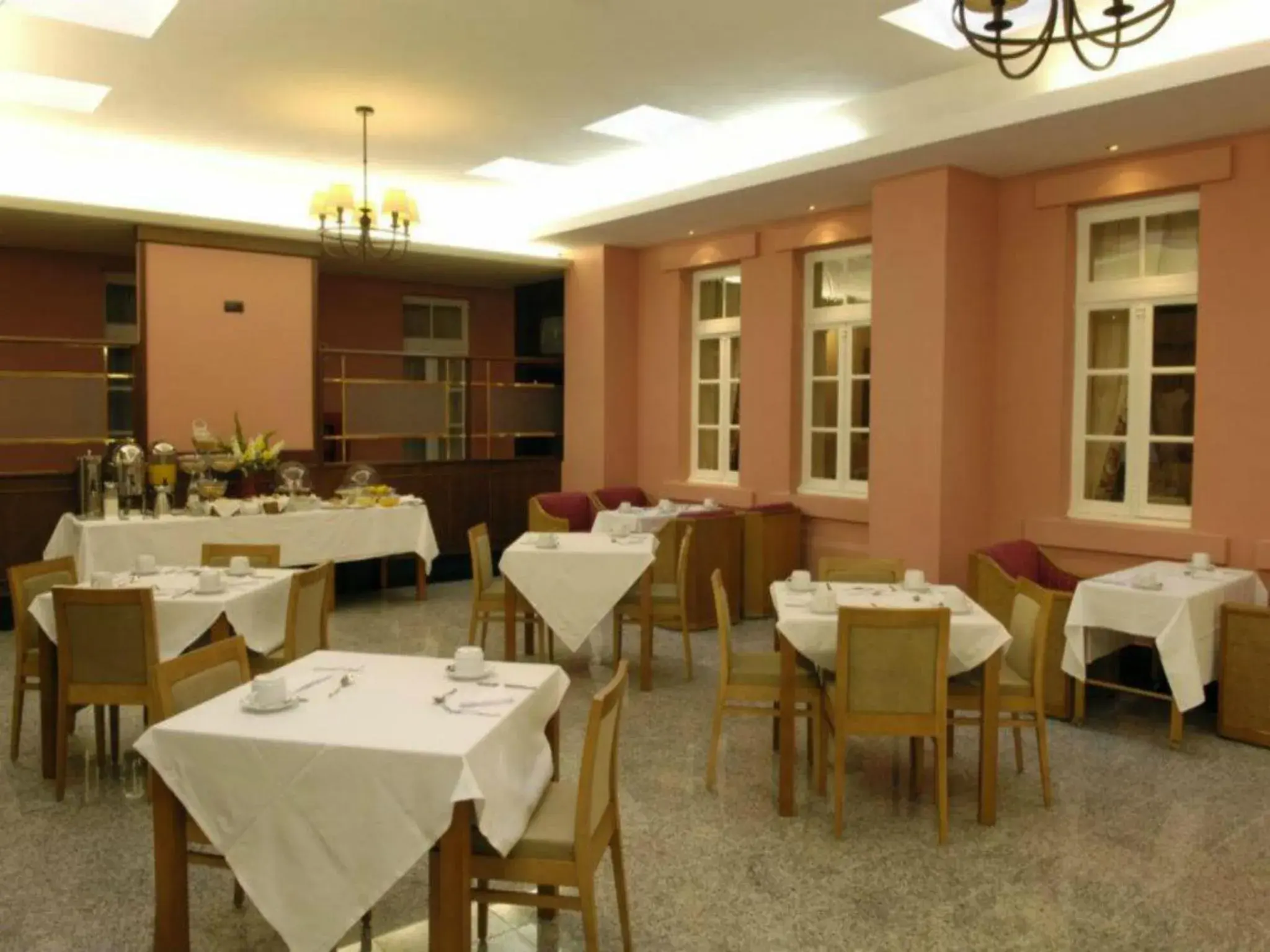 Restaurant/places to eat in Palace Hotel & Spa - Termas de Sao Vicente Restaurant/places to eat in Palace Hotel & Spa - Termas de Sao Vicente