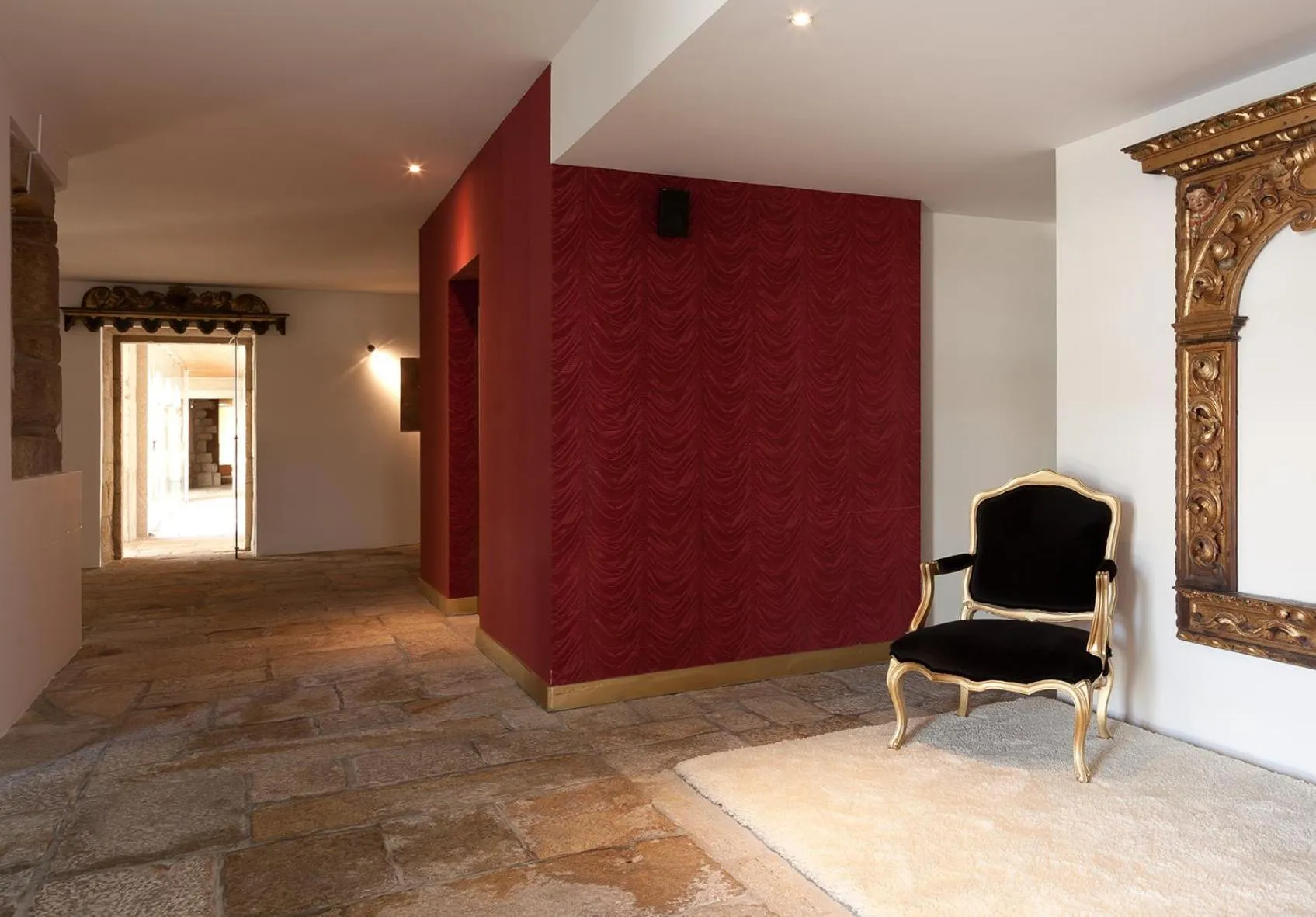 Lobby or reception in Forte de São Francisco Hotel Chaves