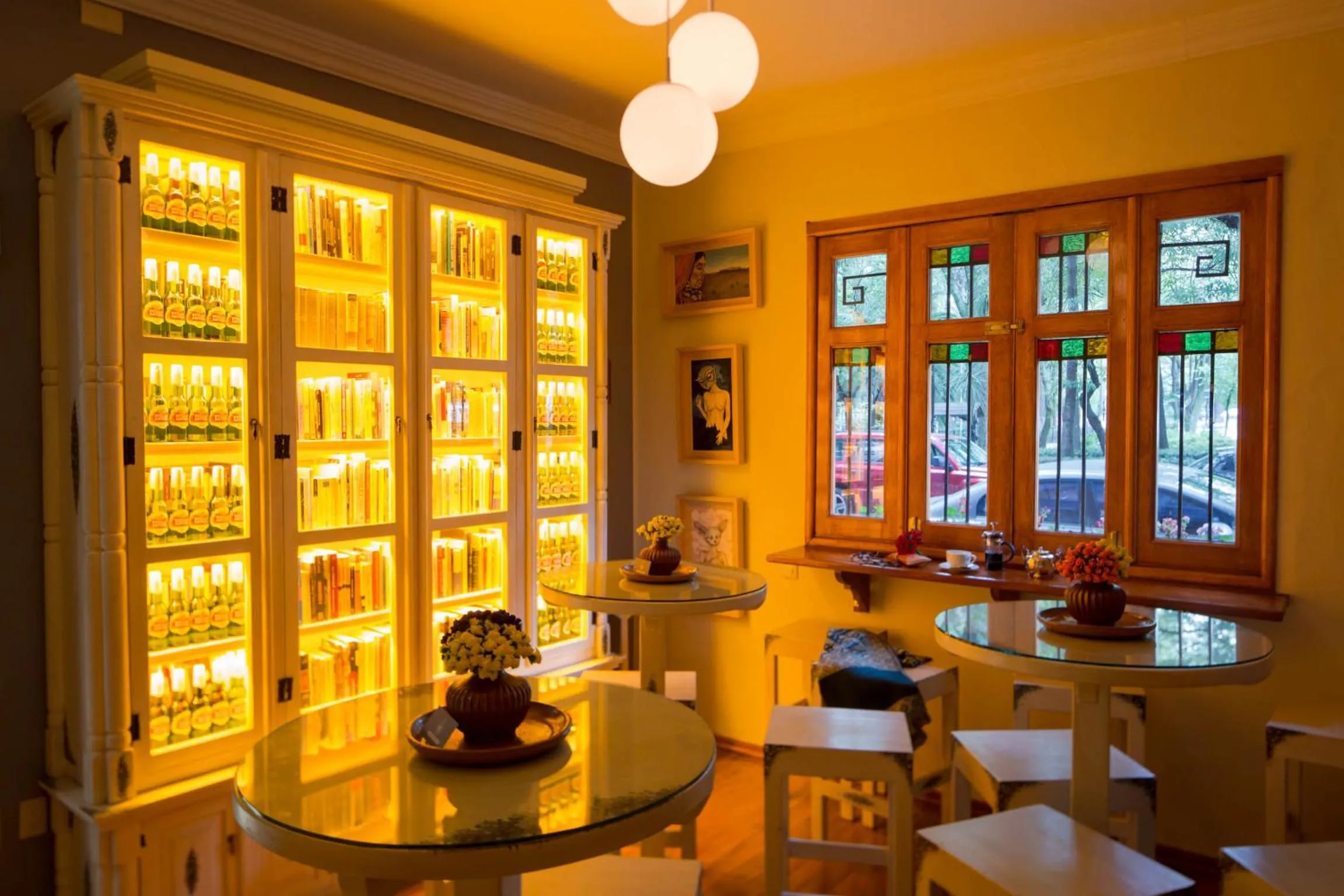 Library in Hotel Parque México Boutique