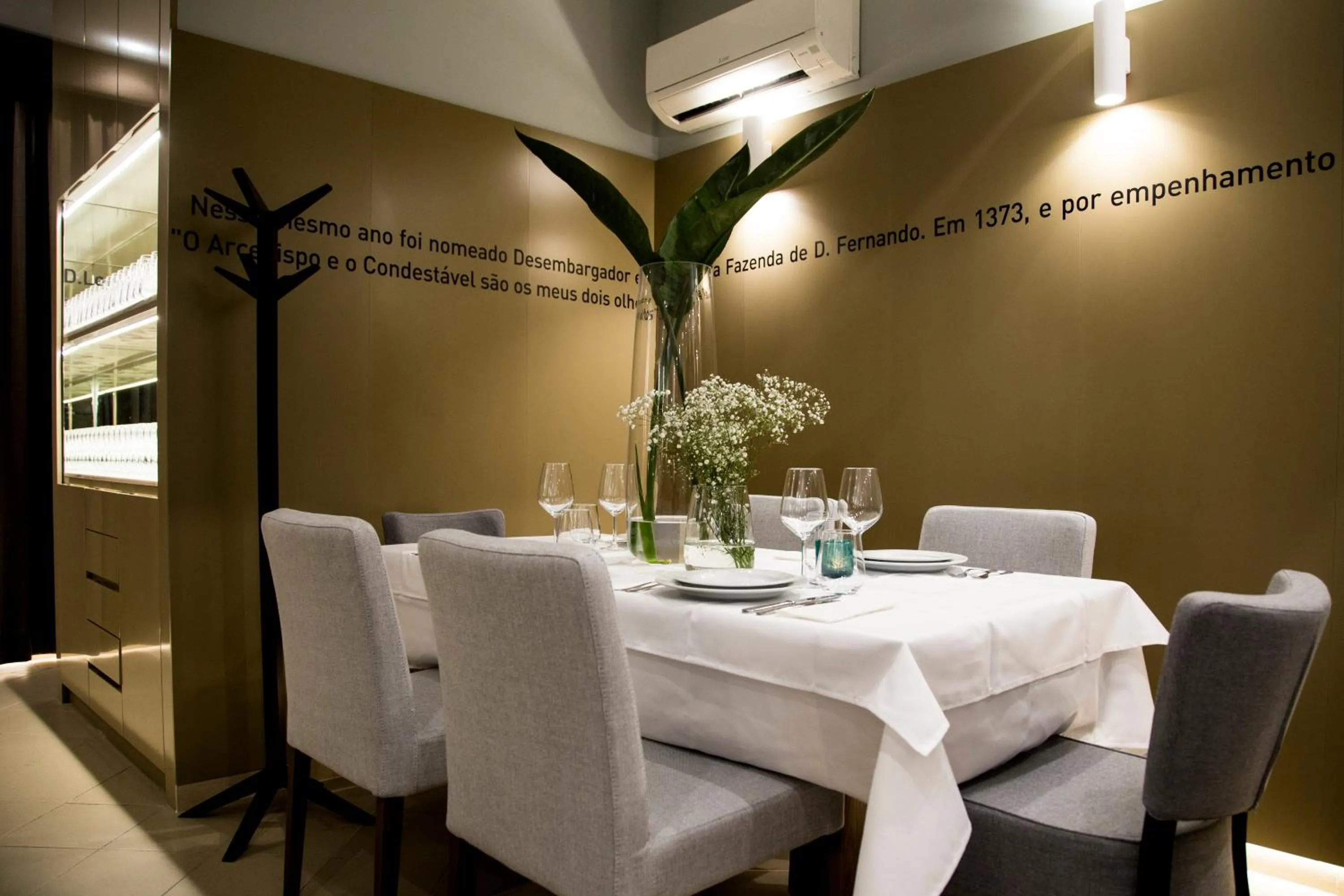 Restaurant/places to eat in Hotel Dom Lourenco