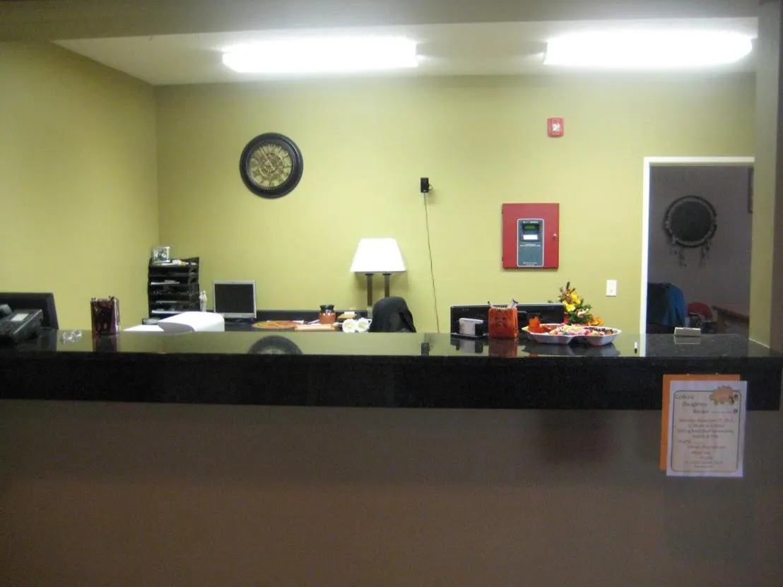 Lobby or reception in Bowman Inn and Suites