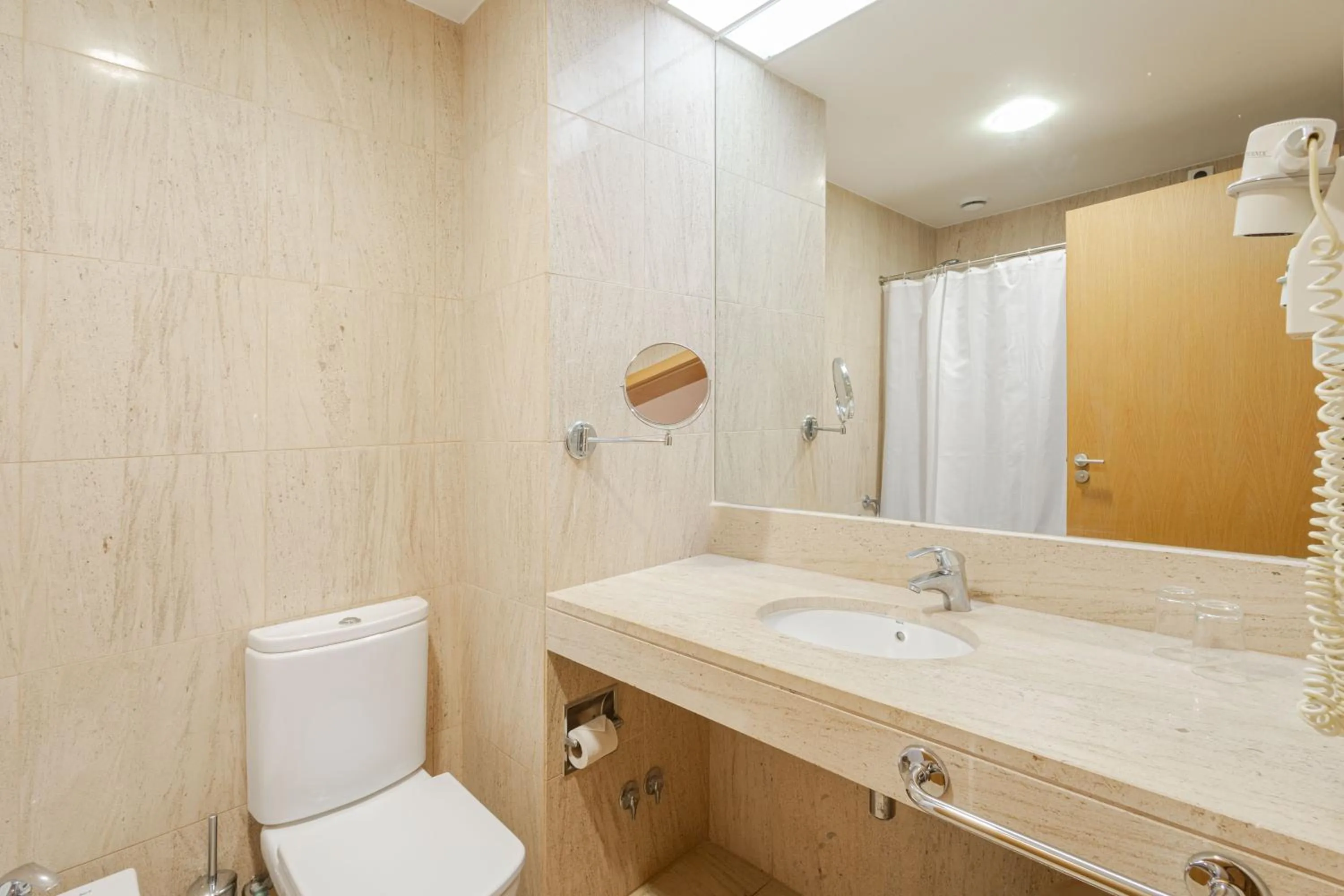 Toilet in Hotel da Graciosa