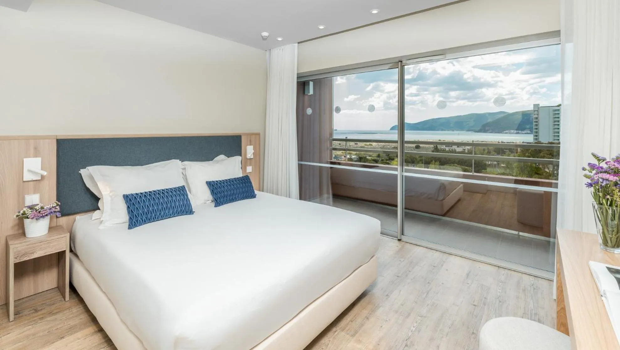 Bedroom, Bed in The Editory By The Sea Troia Comporta Hotel