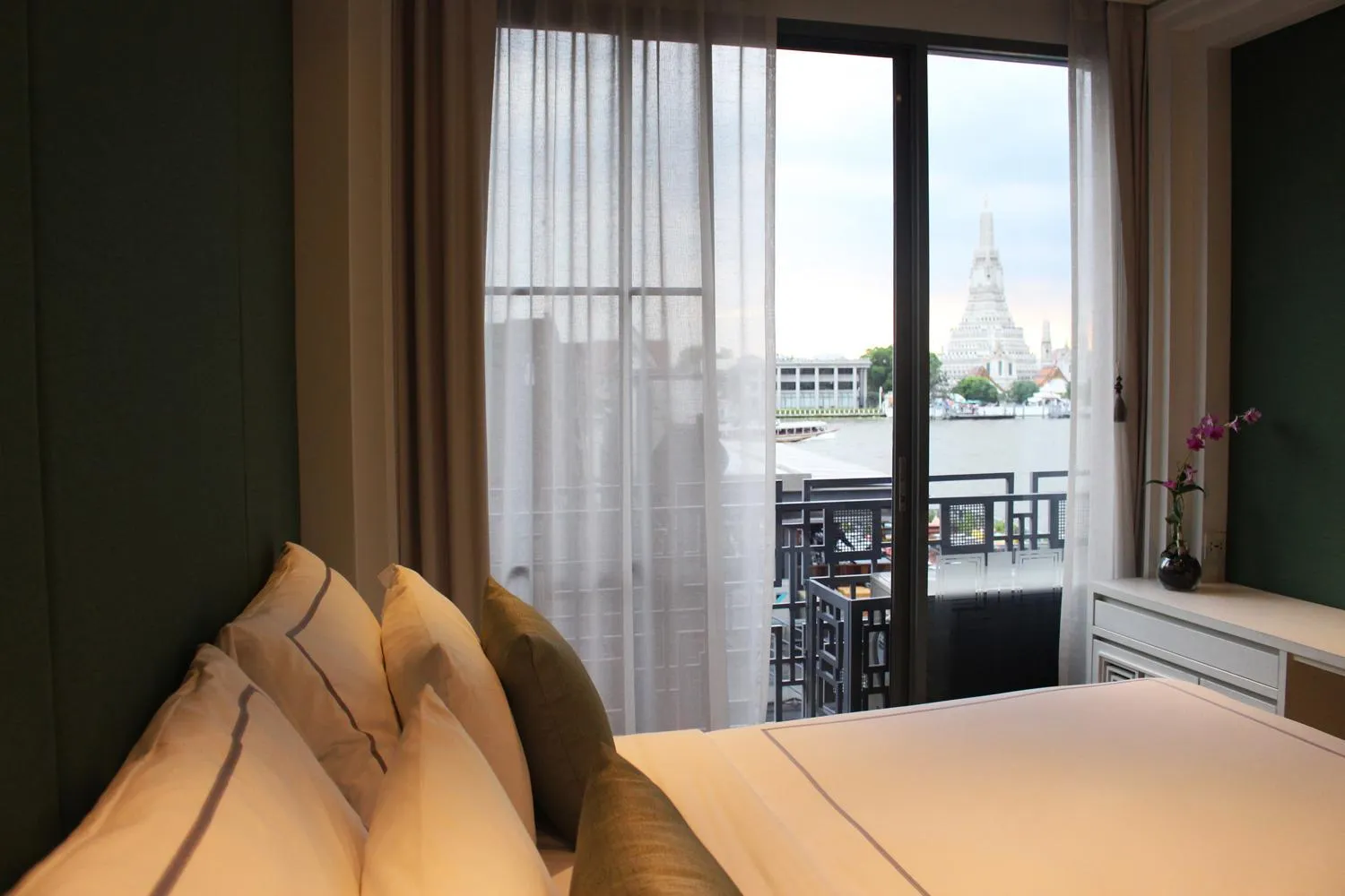 Bed in Riva Arun Bangkok