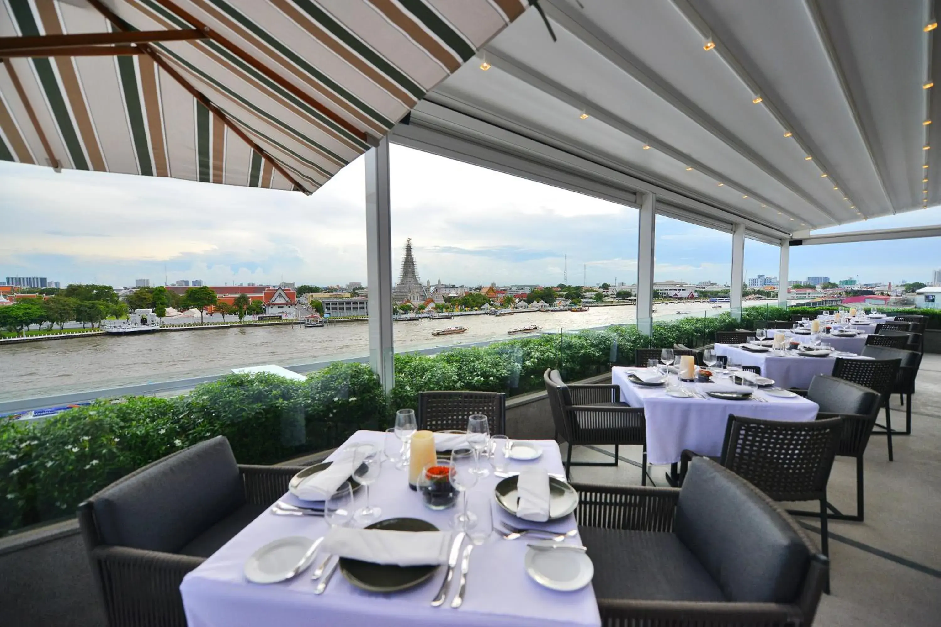 Restaurant/places to eat in Riva Arun Bangkok Restaurant/places to eat in Riva Arun Bangkok