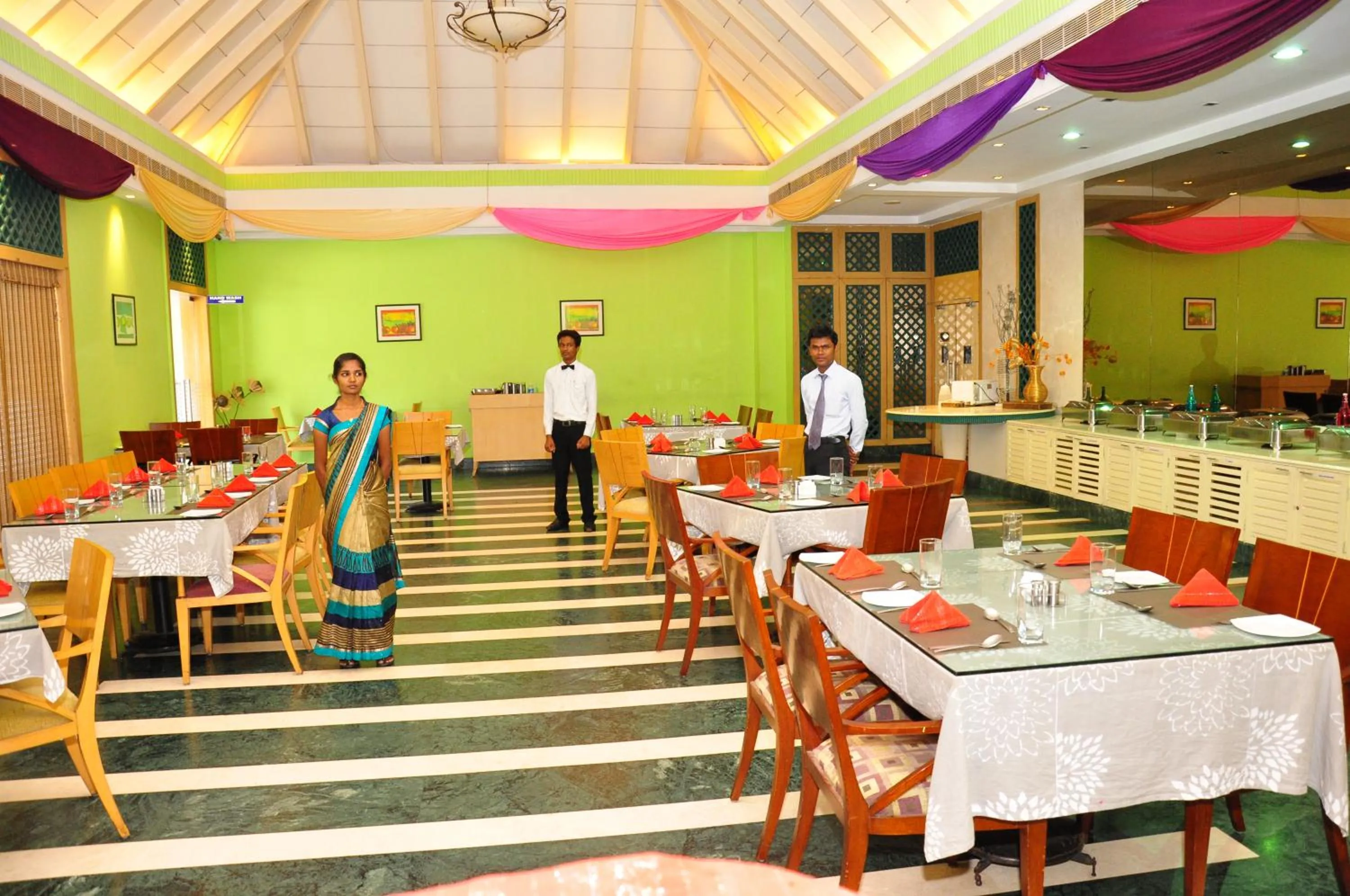 Restaurant/places to eat in Hotel Parsons Court