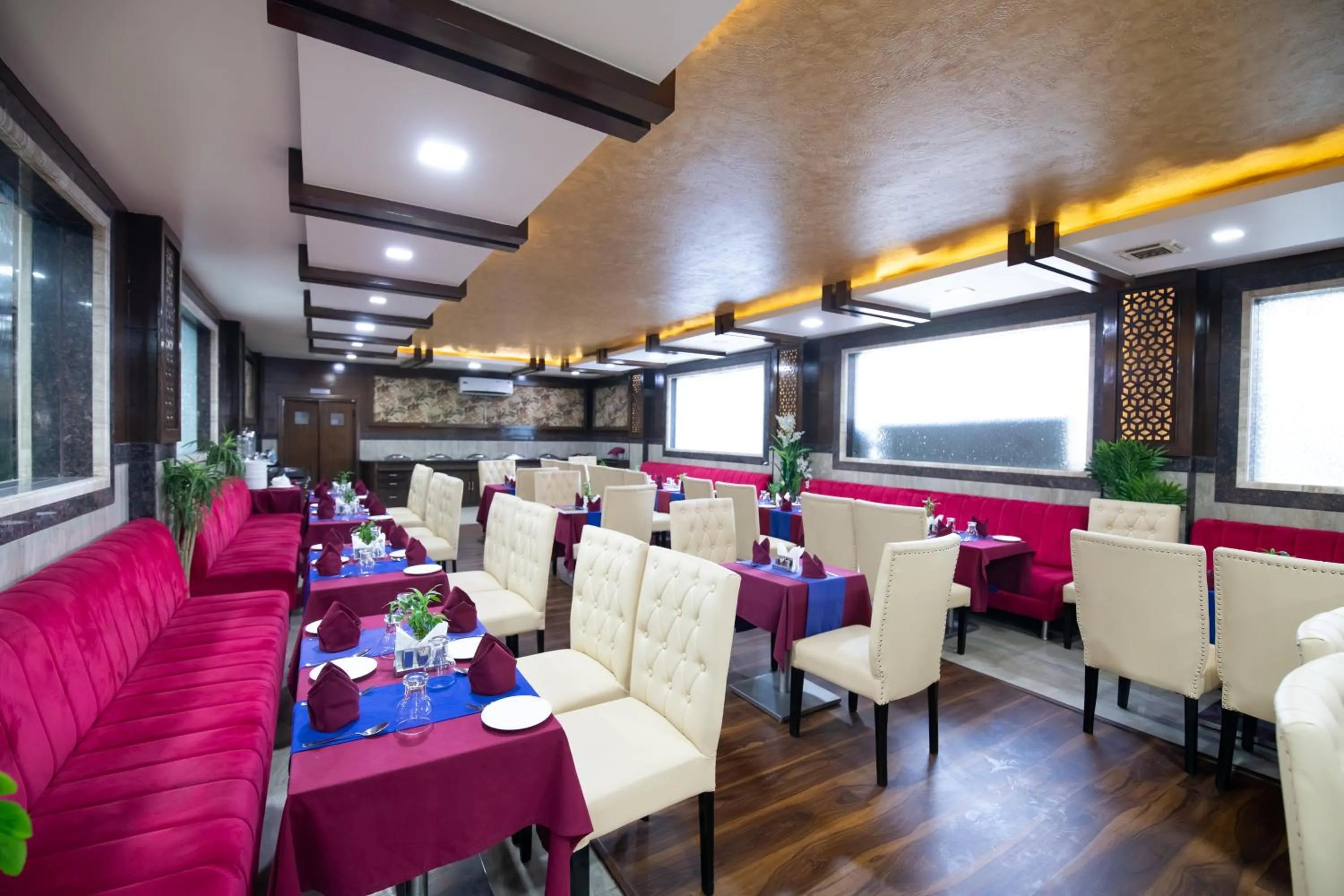 Restaurant/places to eat in The Fern Residency Katra
