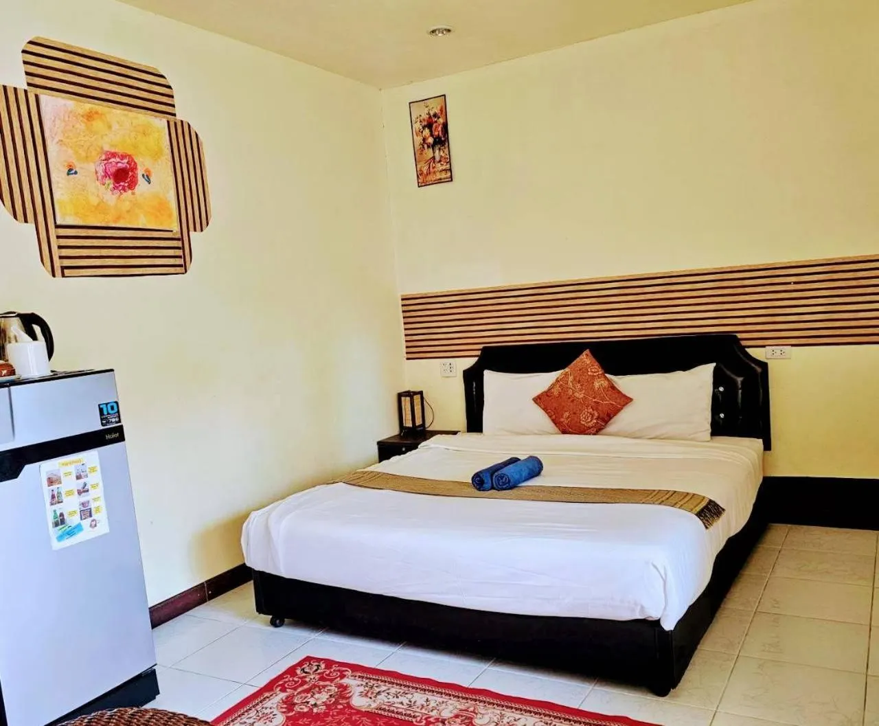 Bed in Everest Resort Samui - SHA Plus