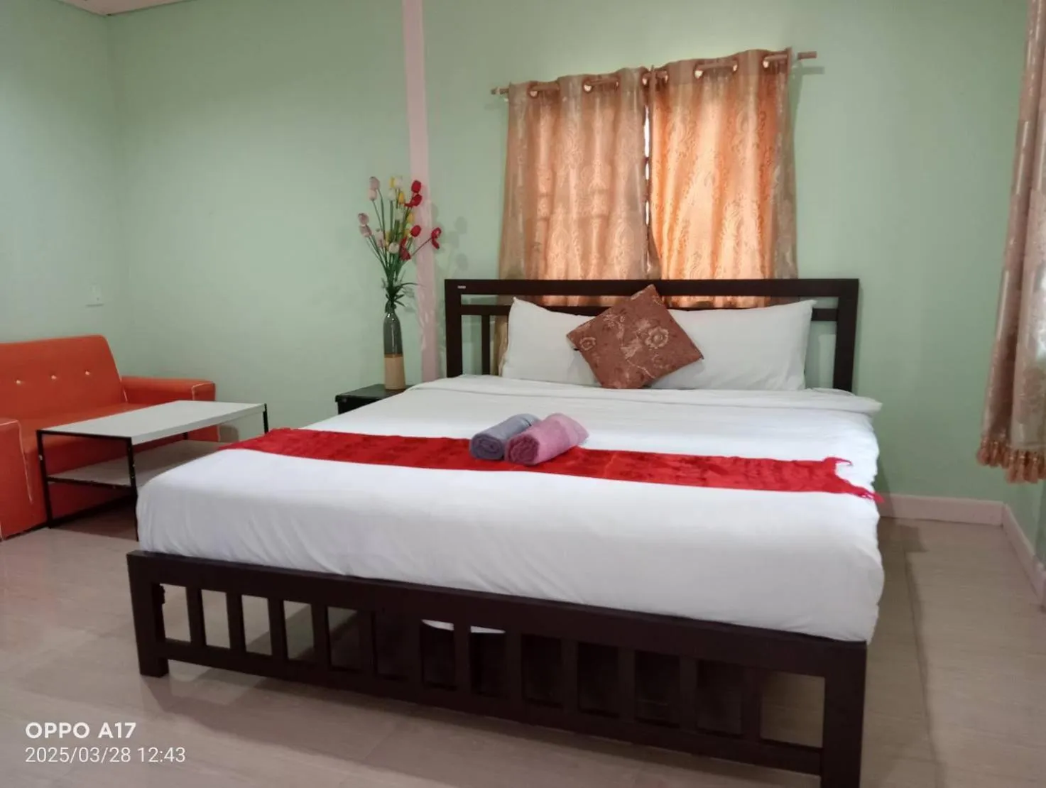 Bed in Everest Resort Samui - SHA Plus