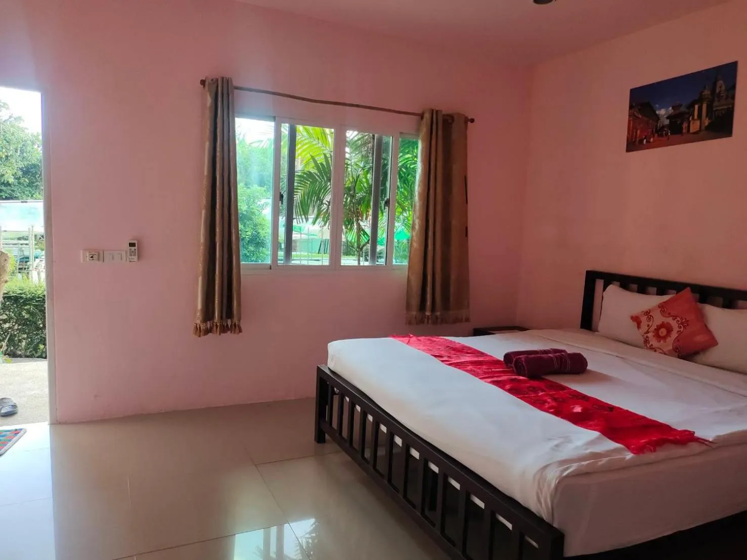 Bed in Everest Resort Samui - SHA Plus