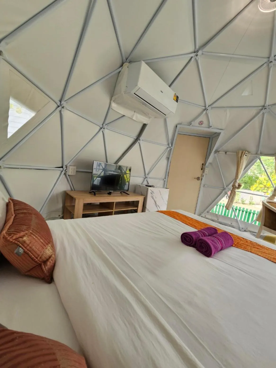 Bed in Everest Resort Samui - SHA Plus